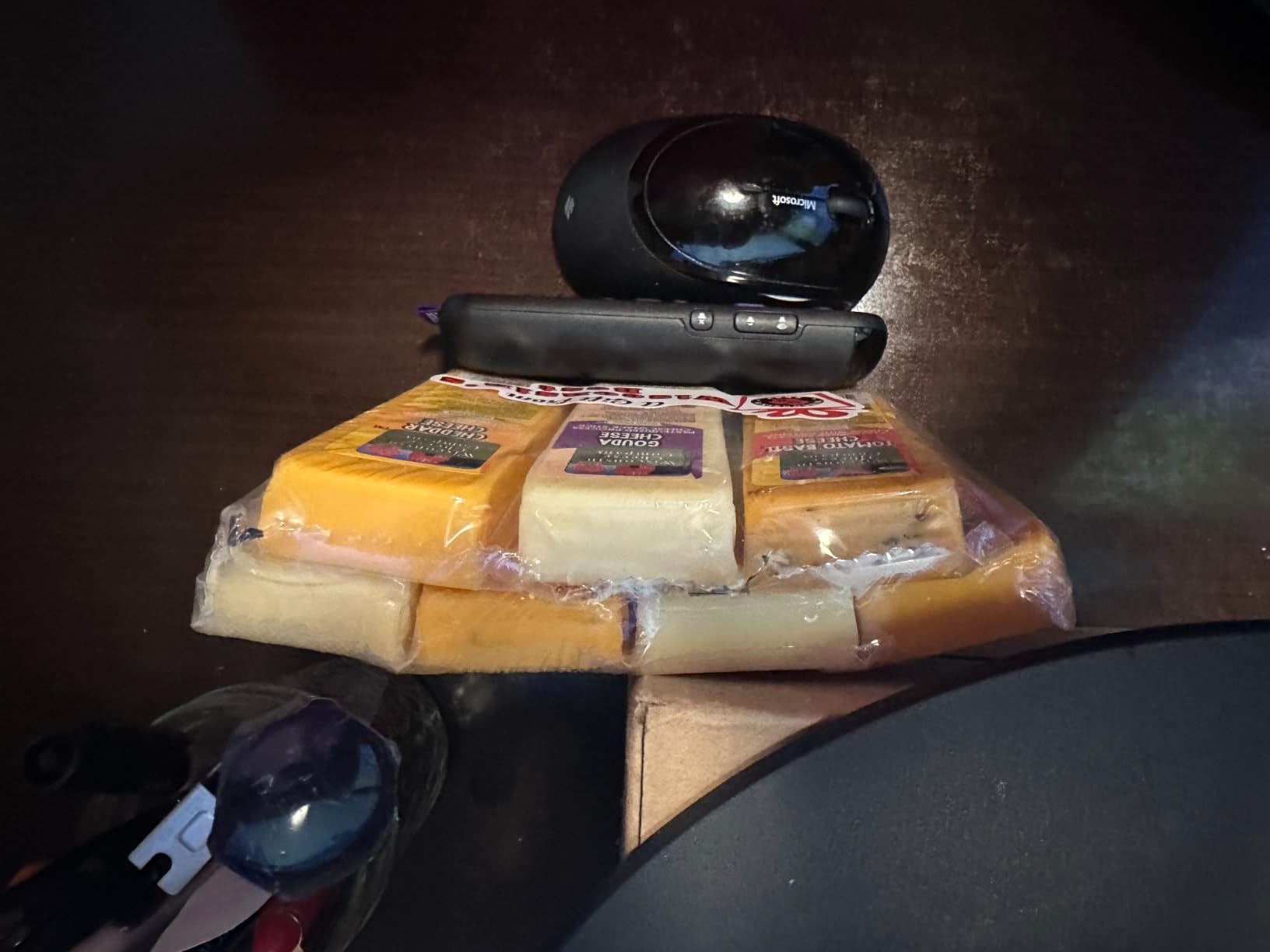 Wisconsin Cheese Company - Specialty Cheese Block Sampler Pack - 7 Flavors Including Cheddar, Pepper Jack, Swiss, Gouda, Salami, Smoked Cheddar & Tomato Basil - Charcuterie Board Gift Set (4 oz Each) customer photo 1