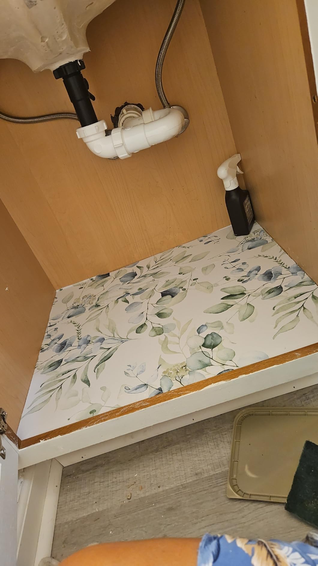 HAOKHOME Green Wallpaper Peel and Stick Botanical Bathroom 17.3in x 32.8ft customer photo 2