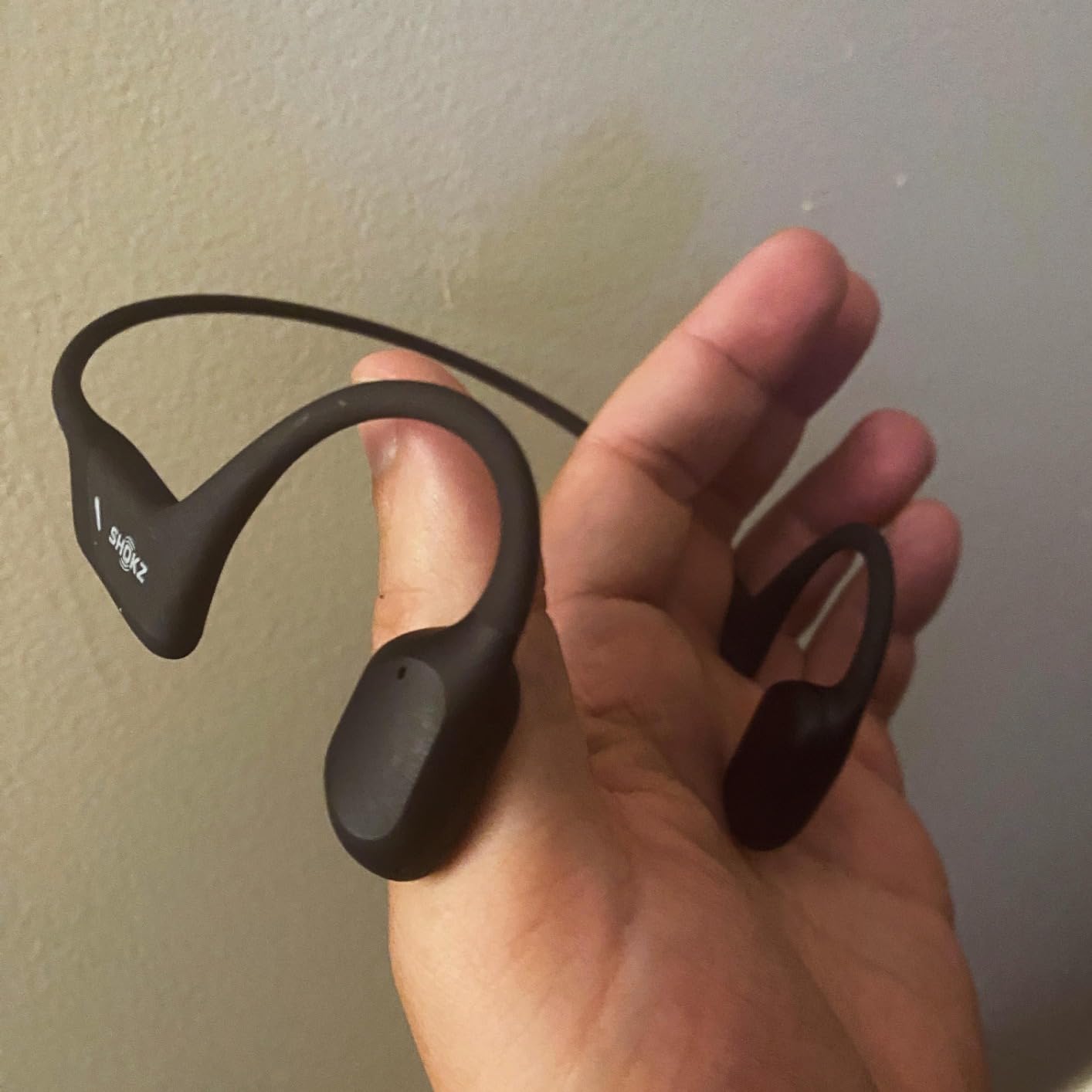 SHOKZ OpenRun Pro - Open-Ear Bluetooth Bone Conduction Sport Headphones - Sweat Resistant Wireless Earphones for Workouts and Running with Premium Deep Base - Built-in Mic, with Hair Band customer photo 1