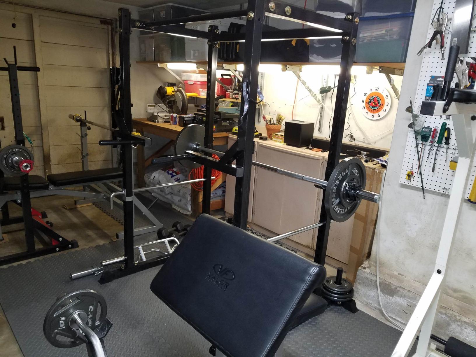 Titan Fitness T-2 Series Short Power Rack, Skinny Pull Up Bar, Pin and Pipe Safeties, Standard J-Hooks, for Home Garage Gym Weightlifting and Strength Training customer photo 2