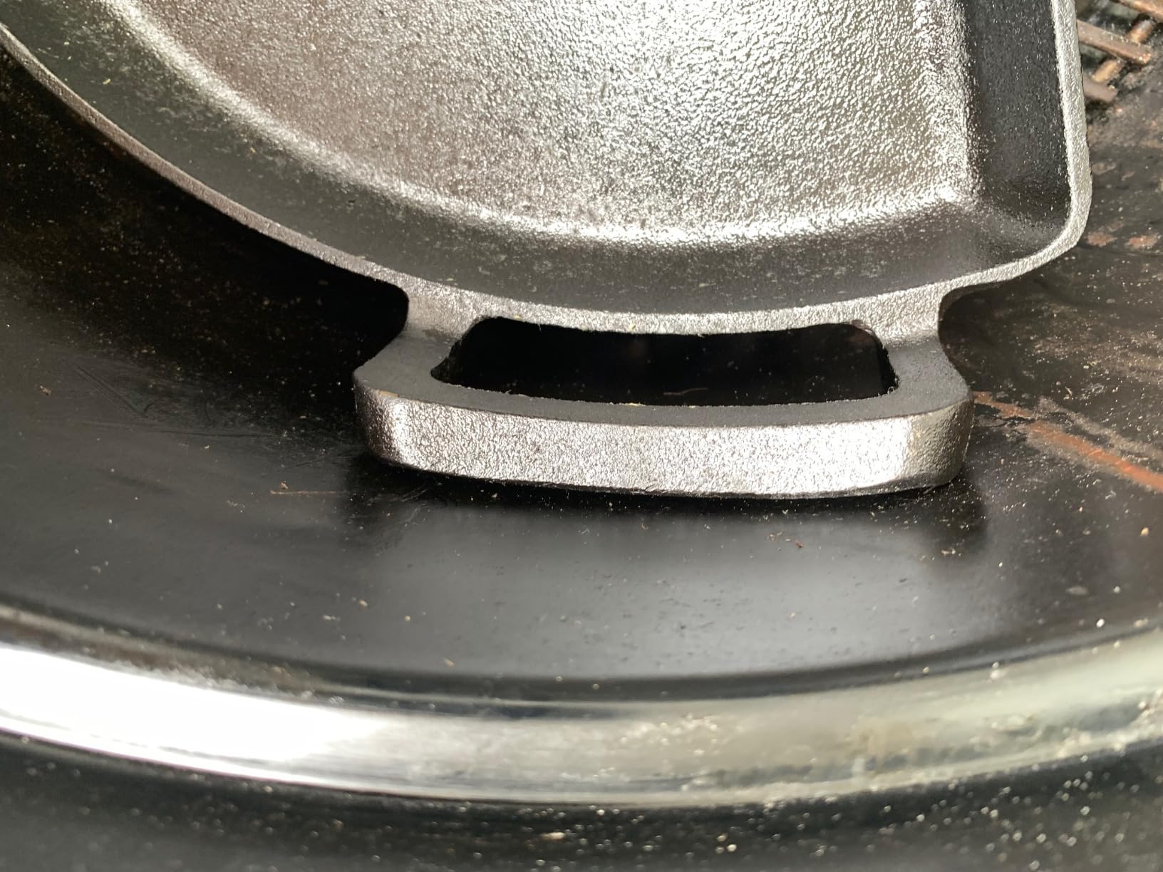 SnS Grills Slow 'N Sear Cast Iron Drip 'N Griddle Pan 22