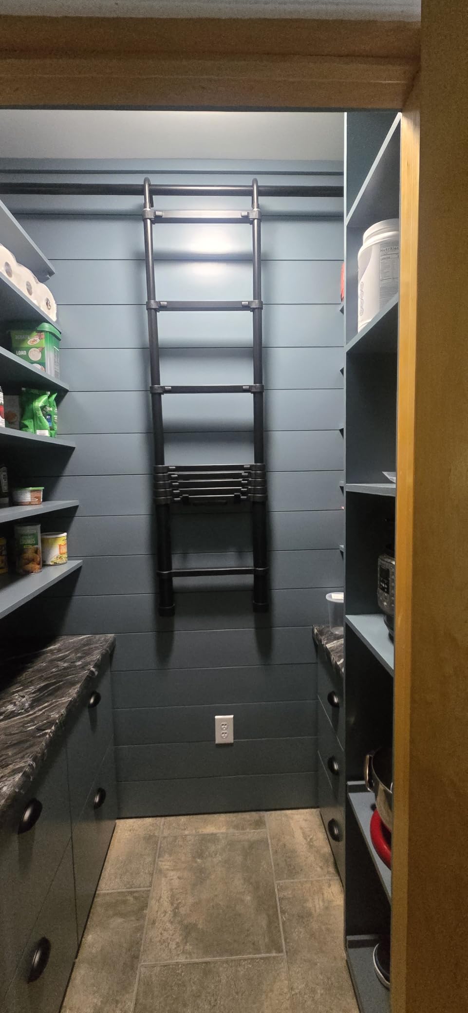 RIKADE Telescoping Ladder, 10.5 FT Lightweight Collapsible Ladder with Detachable Hooks, 330 lbs Capacity, Extension Ladder for Attic, Loft & Household, Black customer photo 2