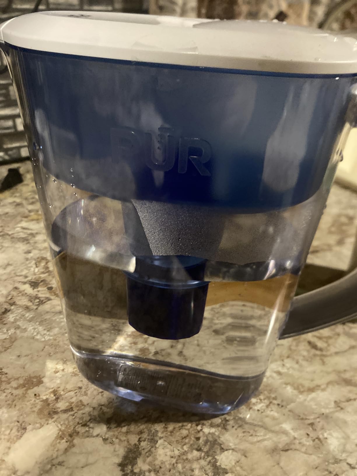 PUR 7-Cup Water Filter Pitcher, Includes 1 Genuine PUR Filter, White | Cleaner, Great-Tasting Water, Dishwasher Safe, Powerful, Faster Filtration, LockFit Cap Design customer photo 1