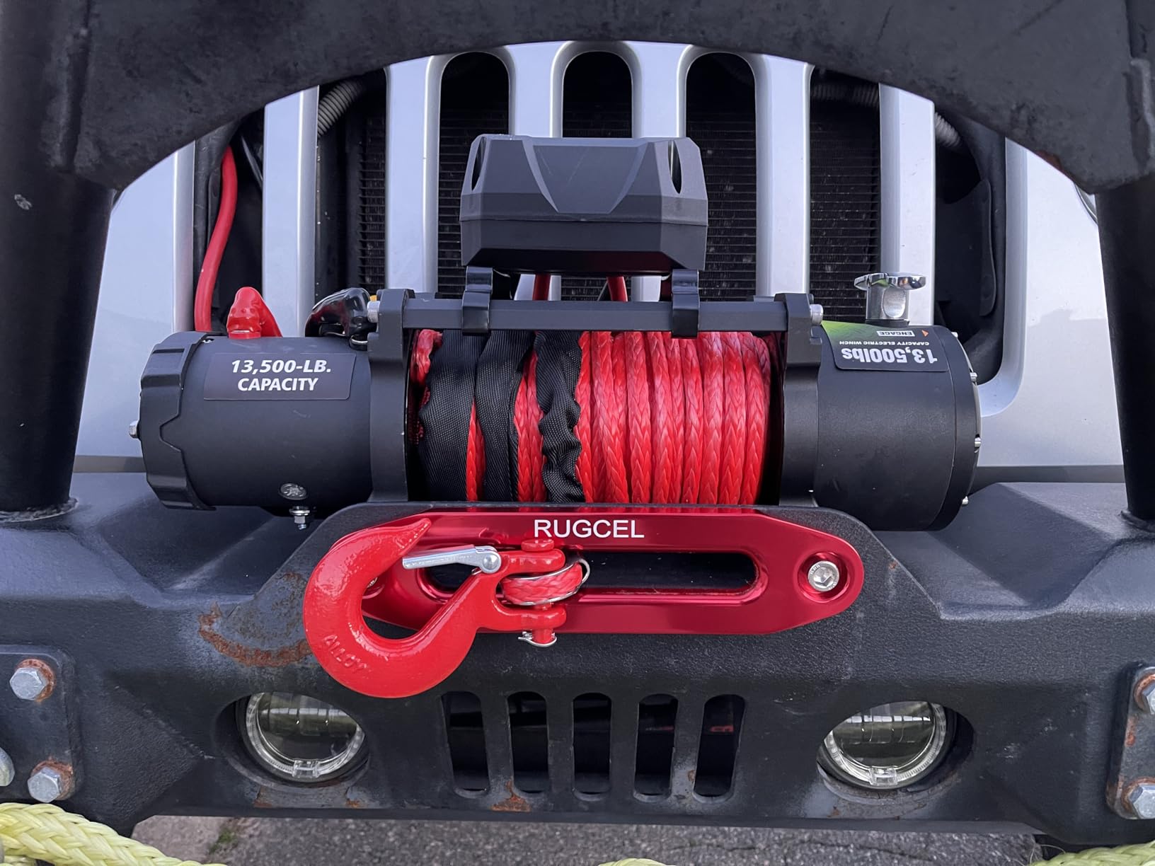 RUGCEL WINCH 13500lb Waterproof Electric Truck Winch 12V Synthetic Rope Winch with Hawse Fairlead, Wired Handle and 2 Wireless Remote, for Trailer and Wrangler in Car Lift customer photo 1