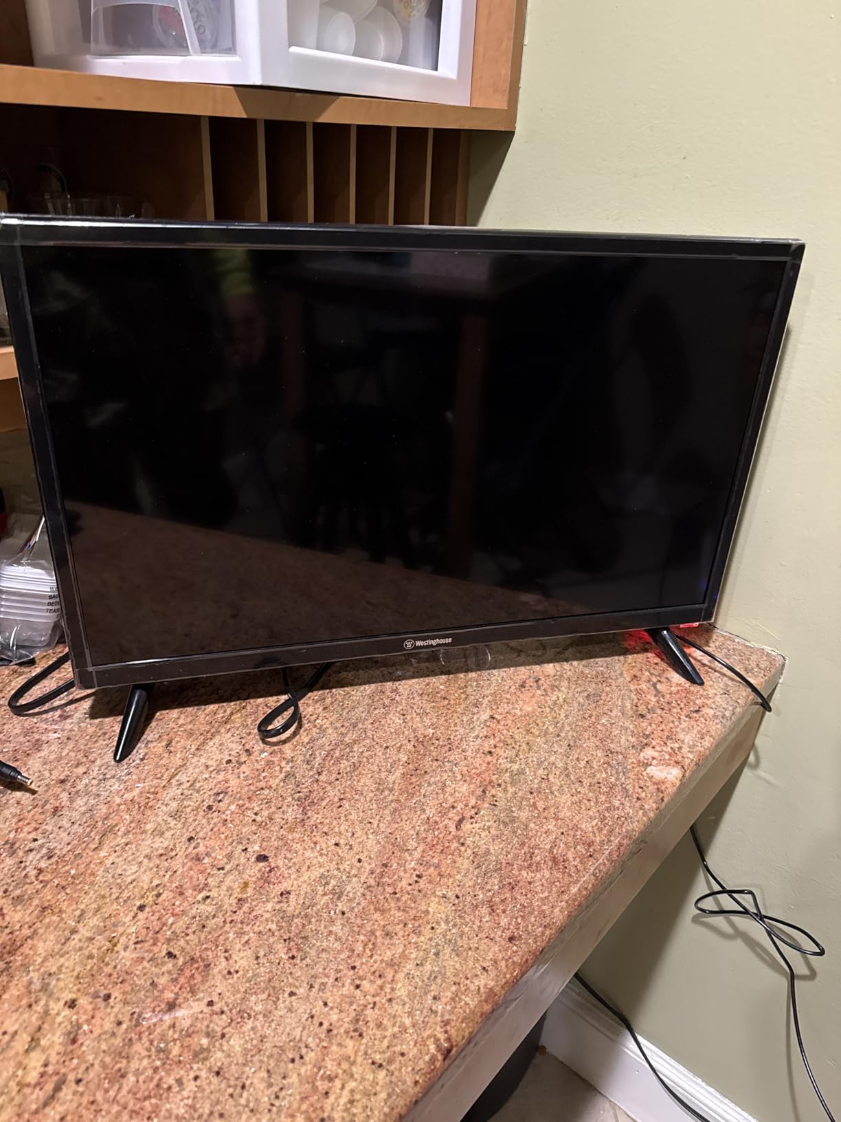 Westinghouse 24 Inch TV, HD LED Small Flat Screen Non-Smart Television, Works with Fire Stick, Roku, Apple TV, TiVo, Xumo, and Streaming Devices customer photo 1