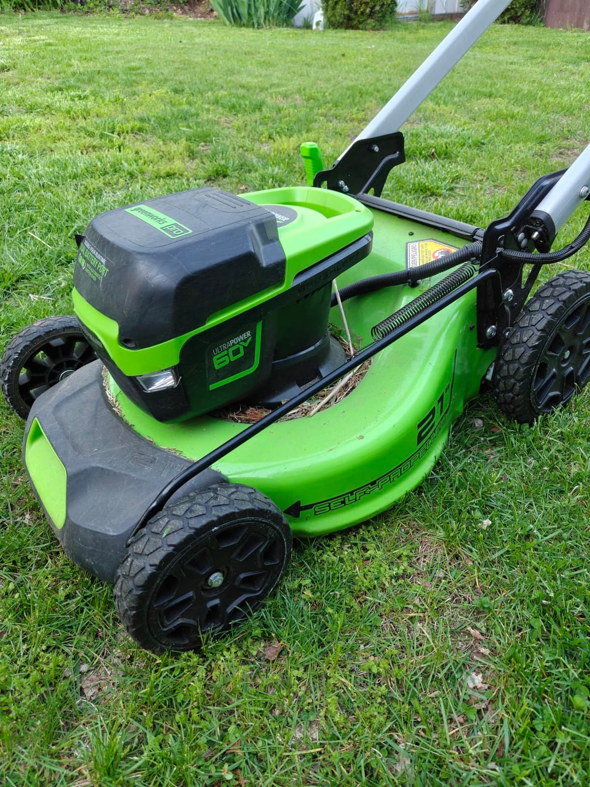 Greenworks 60V 21in Self-Propelled Lawn Mower, (2) 4.0 Ah Battery Kit customer photo 1