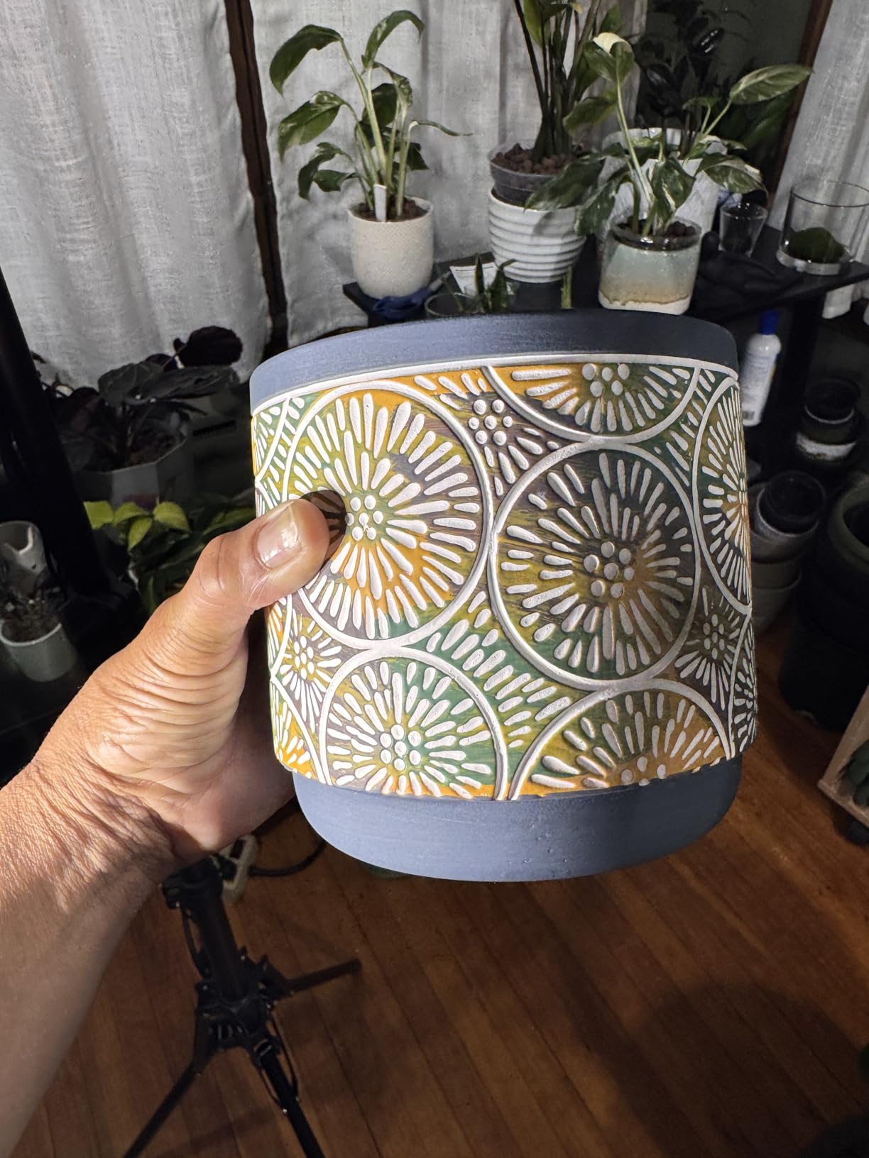 DeeCoo 3 Piece Ceramic Plant pots Indoor Pots Set with Drainage Holes, 5.7/4.7/3.5/inch, Modern Decorative pots Outdoor Plants Lilies, Cacti, Succulents, Snakes, and Bamboo (Blue) customer photo 2