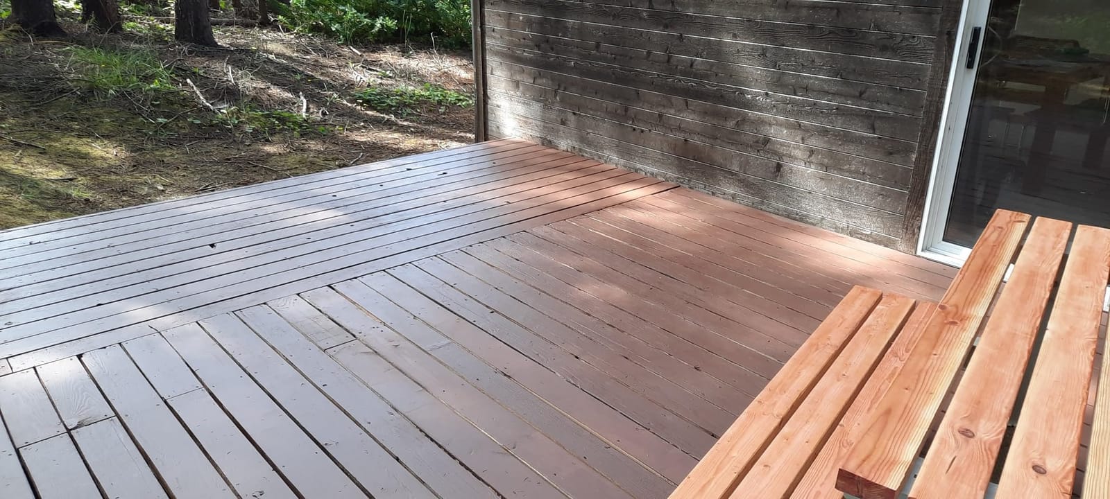 Thompson's WaterSeal Solid Color Waterproofing Wood Stain and Sealer, Chestnut Brown, 1 Gallon customer photo 2