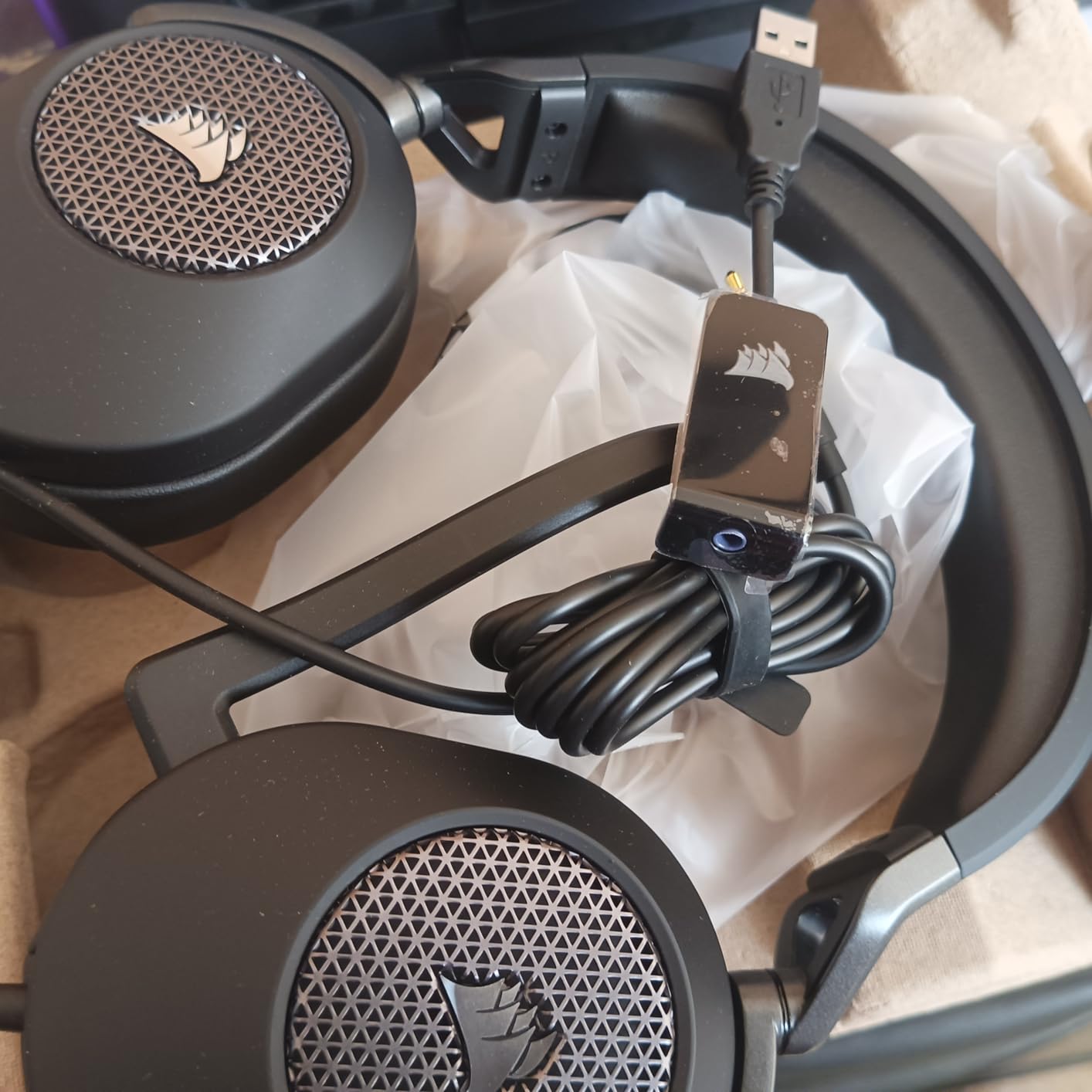 Corsair HS65 Surround Wired 3.5mm PC PS5 Xbox Switch Gaming Headset – Black customer photo 2