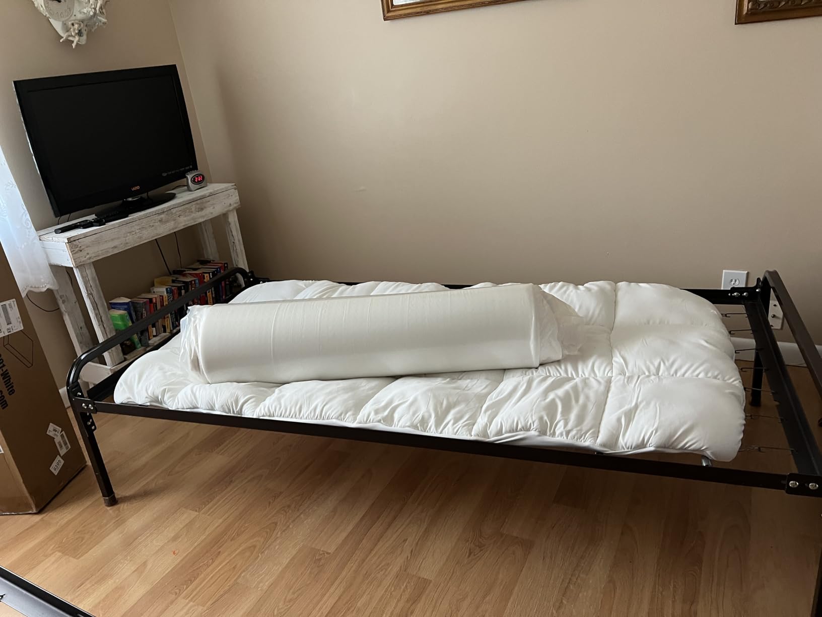 FDW | 6 Inch Twin Mattress | Medium Firm | Gel Memory Foam | White customer photo 1