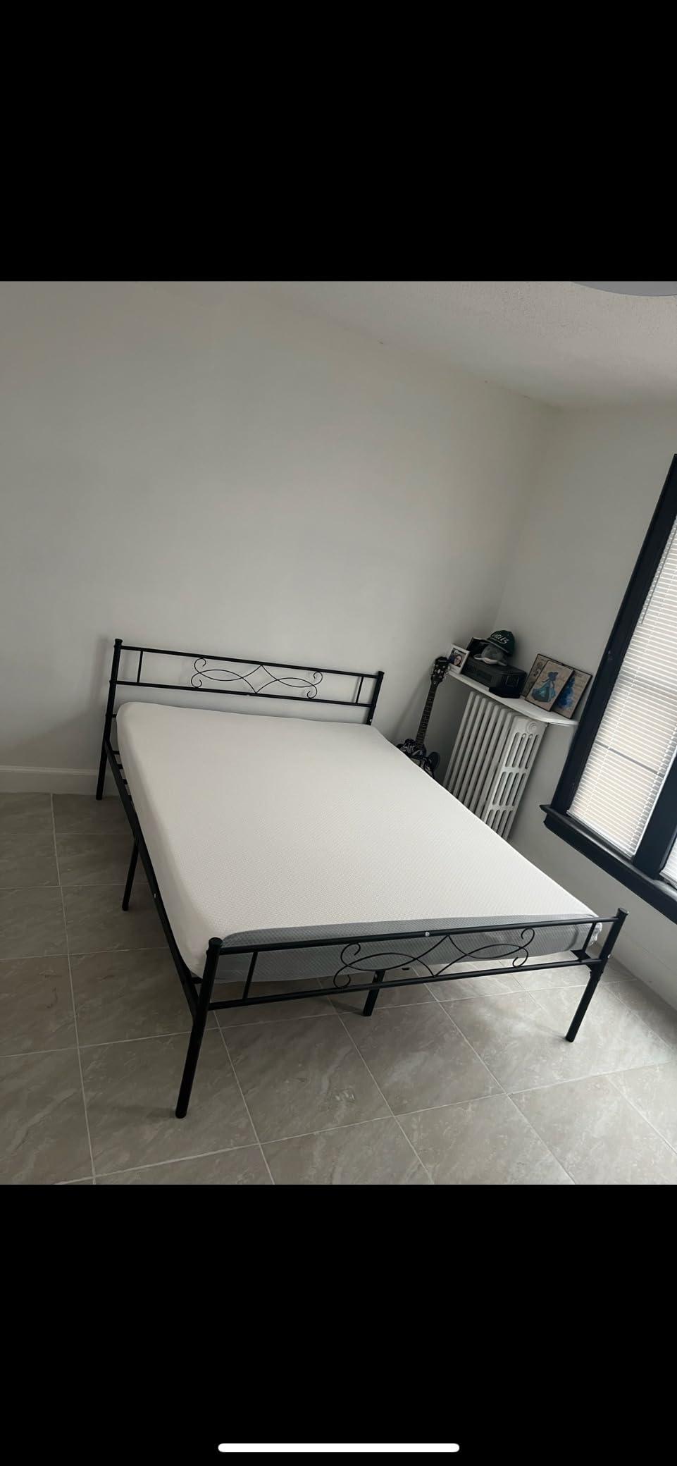 Amazon Basics Breathable Memory Foam Mattress, Soft Plush Feel, 10 Inch, Queen, White/Grey customer photo 2