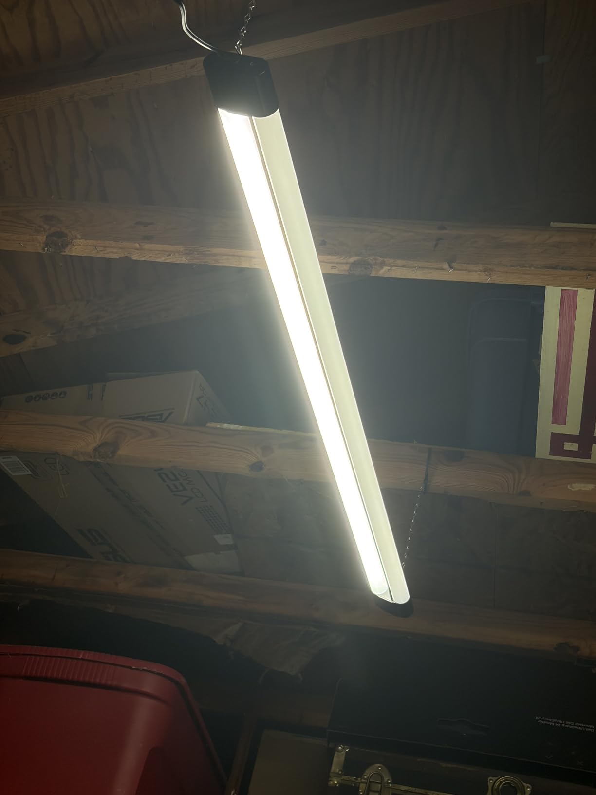 BBOUNDER 4Pack 4FT LED Shop Light, 6500K, 40W=250W, Linkable for Garage, 4400LM, 48Inch Integrated Utility Fixture, Surface + Hanging Mount, Super Bright Shop Lights for Workshop & DIY Users, Black customer photo 2