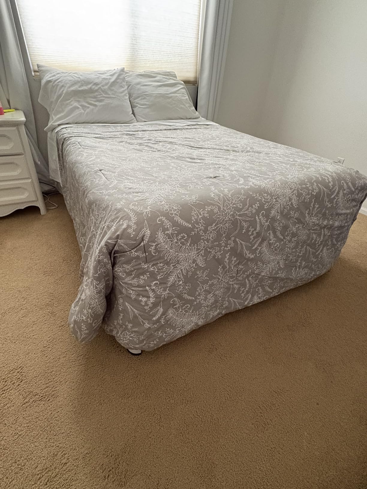 MAF 14 Inch Queen Metal Platform Bed Frame with Round Corner Legs - Mattress Baffle, 3000 LBS Heavy Duty Steel Slat Support, Noise Free, No Box Spring Needed, Easy Assembly customer photo 1