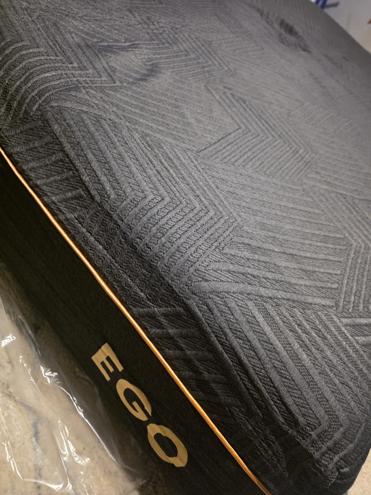 EGOHOME King 14 inch Memory Foam Mattress for Back Pain Relief Medium Firm | Fiberglass Free, Copper Gel Infused, Graphene-Cool-Tech Cover, ICA Endorsed, CertiPUR-US, Motion Isolation, Mattress in a Box customer photo 1