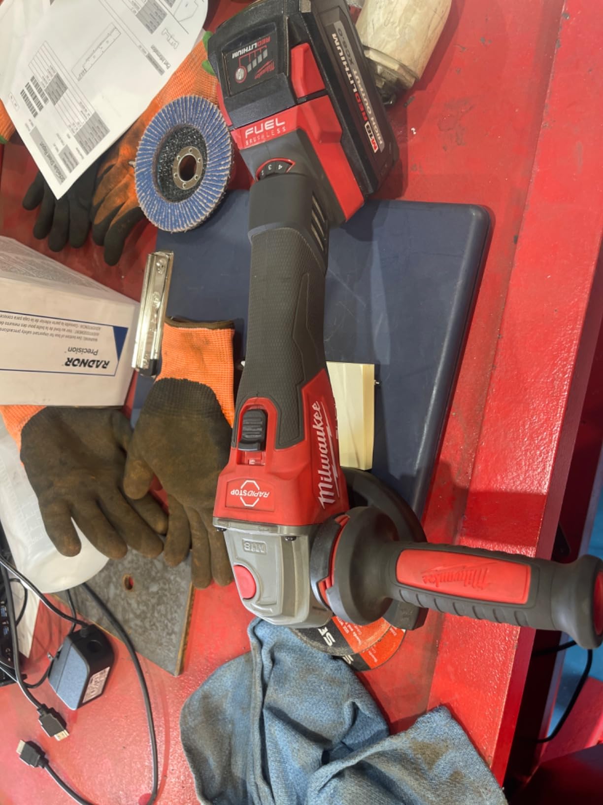 Electric - M18 Fuel. 4-1/2 / 5 Variable Speed Braking Grind customer photo 2