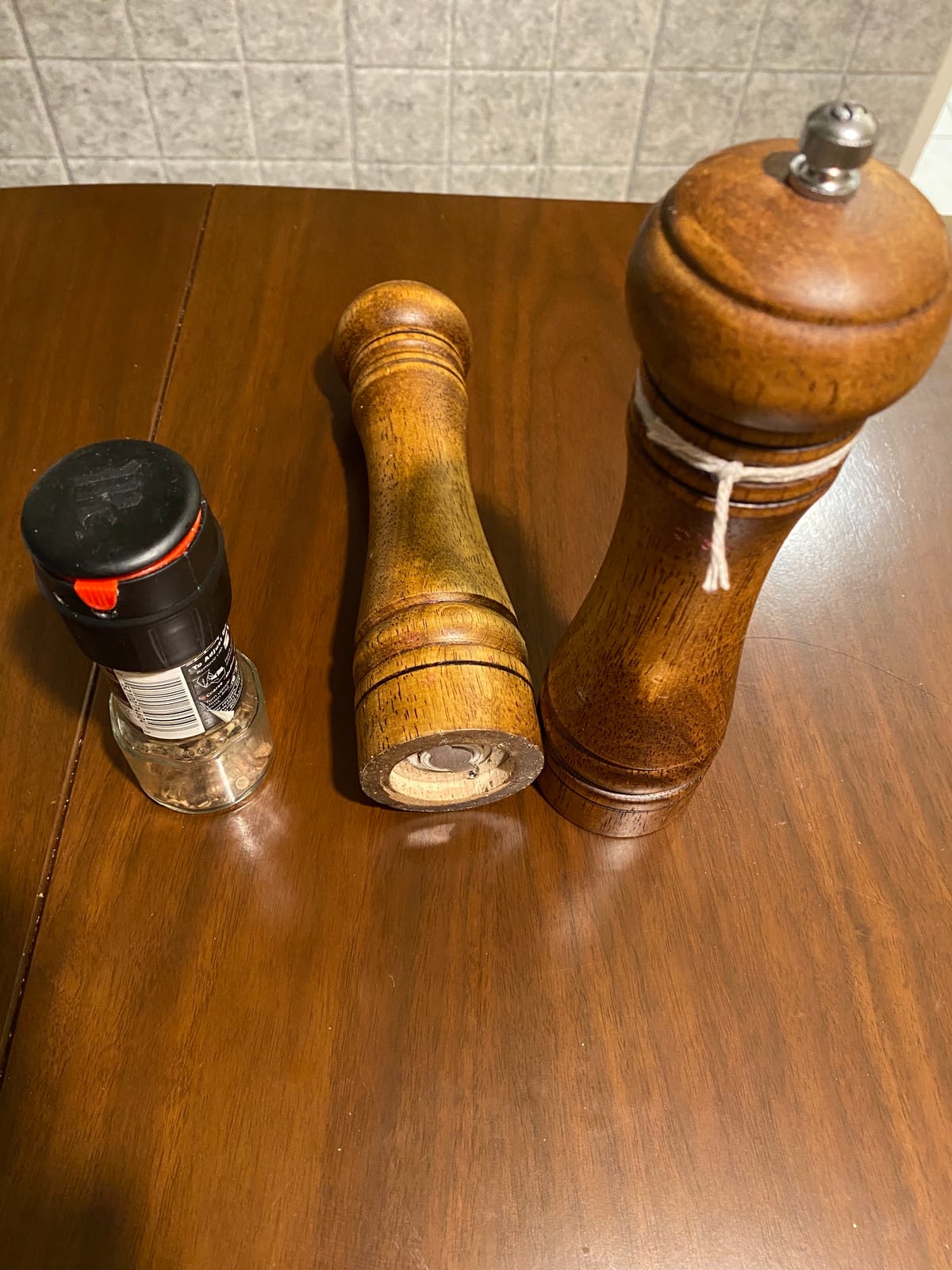 1Pack Wood Pepper Grinder, XWXO 10 Inch Salt Mill Pepper Shaker | Pepper Mill with Adjustable Ceramic Rotor - Oak Wood Pepper Grinder for Your Kitchen customer photo 1