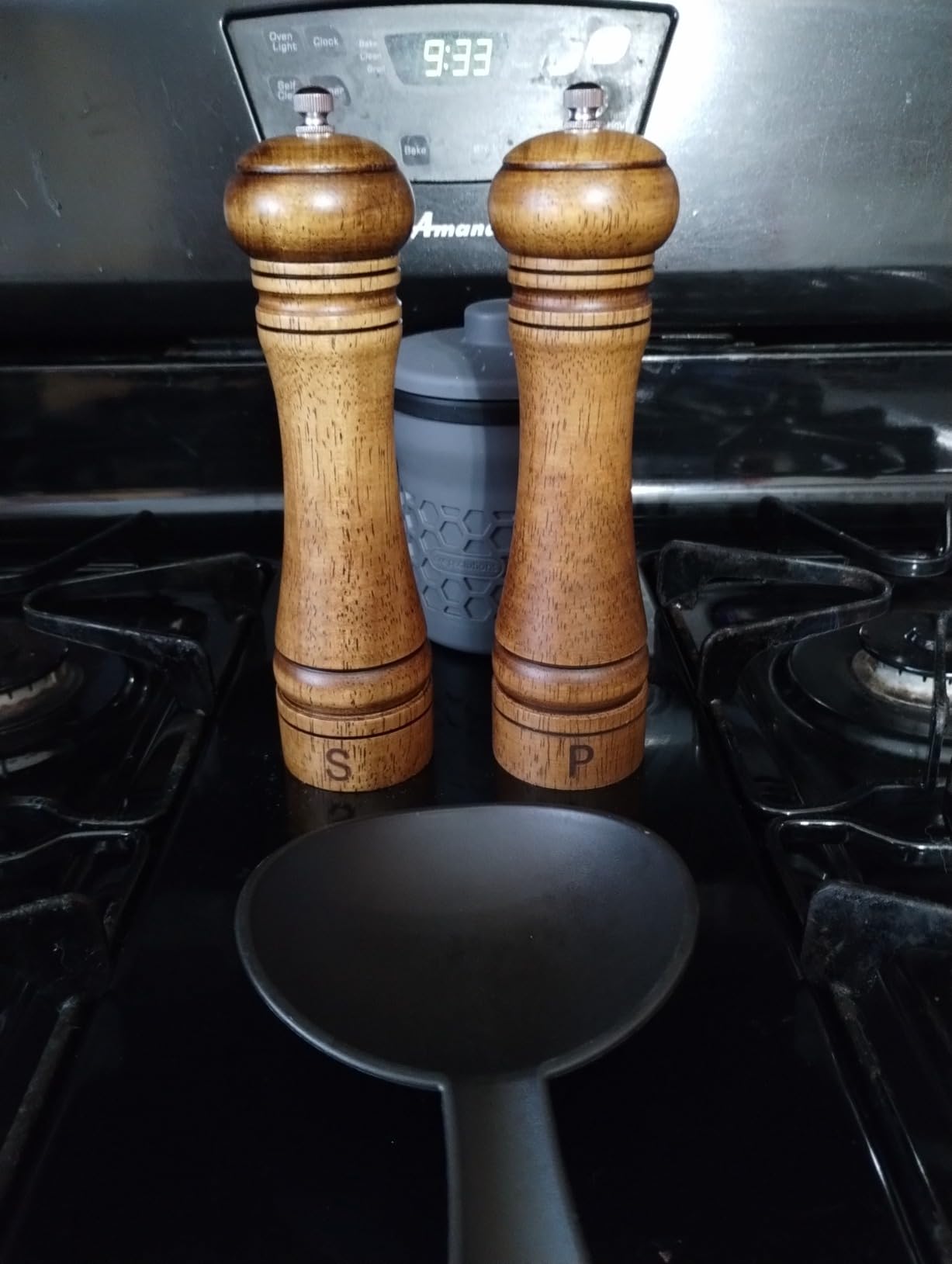1Pack Wood Pepper Grinder, XWXO 10 Inch Salt Mill Pepper Shaker | Pepper Mill with Adjustable Ceramic Rotor - Oak Wood Pepper Grinder for Your Kitchen customer photo 2