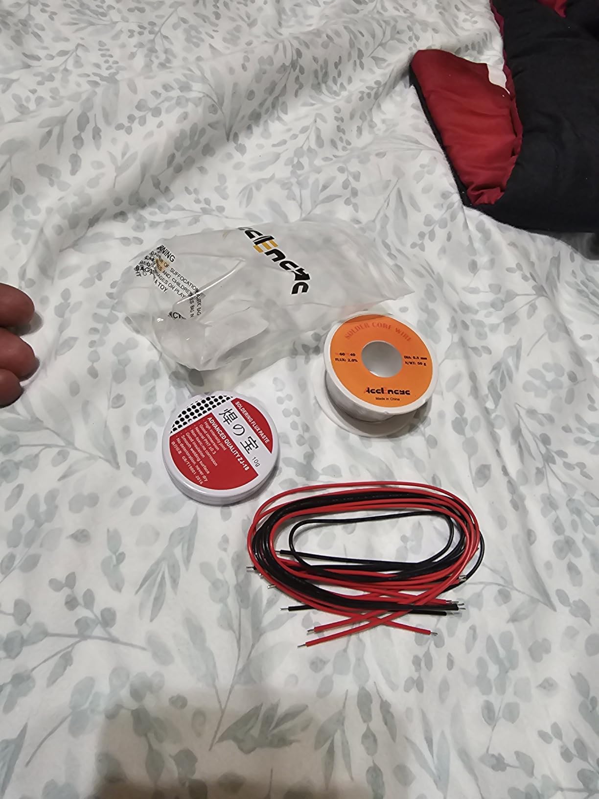 AccEncyc Solder Core Wire and Rosin Paste Flux Kit Tin Lead Rosin Core Solder Wire & Rosin Paste Flux for Electrical Soldering 60-40 (0.8mm, 50g) customer photo 2