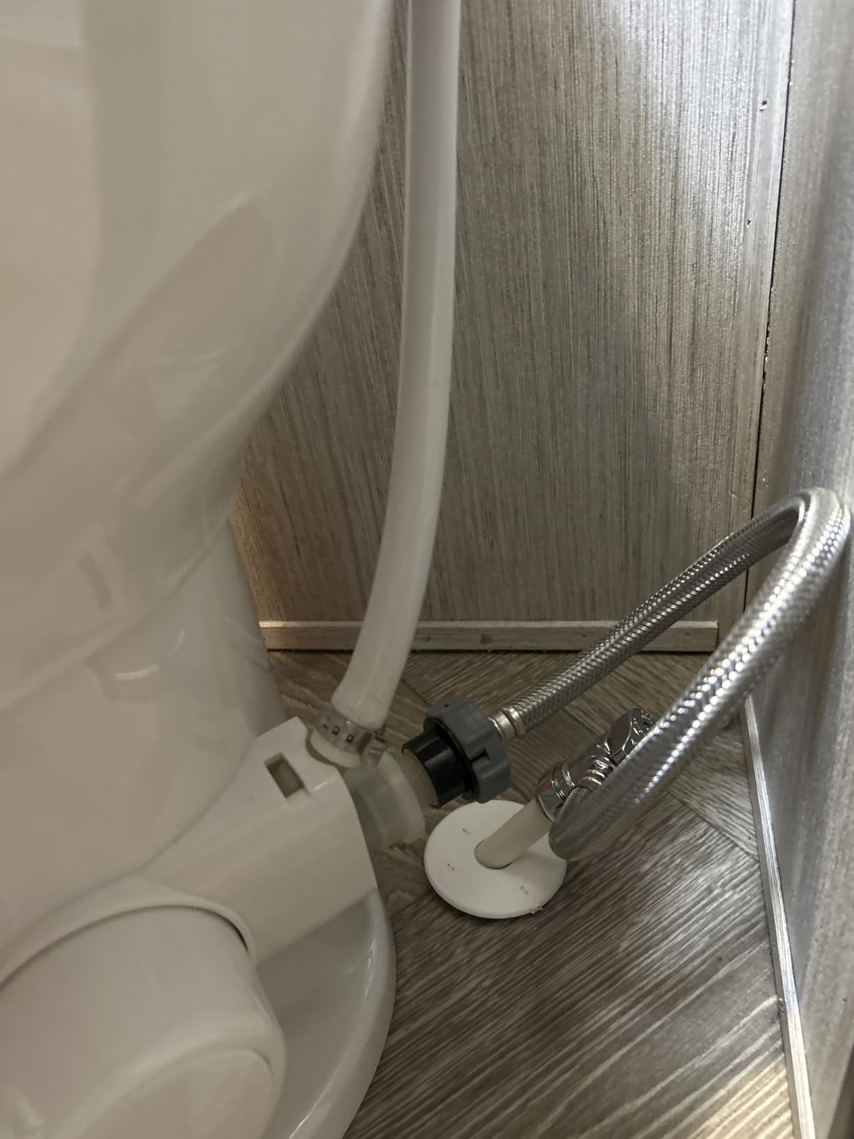 Lippert Flow Max RV Toilet with Elongated Ceramic Bowl, 18