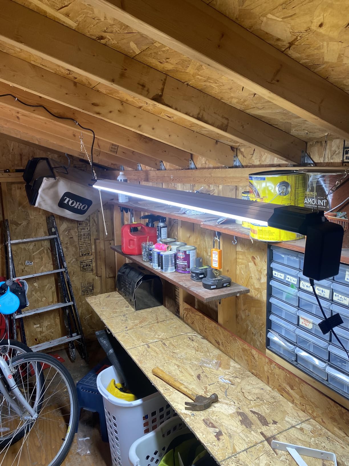 Barrina BS84 LED Shop Lights 4FT for Workshop, 84W 10000LM 5000K, 4FT for Garage Basement Workbench, Hanging or Flush Mount, Linkable to 3, with Pull Chain Switch, Aluminum, Frosted Cover customer photo 1