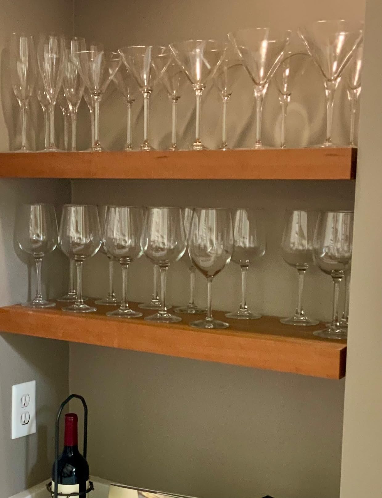 FAWLES Fully Tempered Wine Glasses, Shock Resistant Wine Glass Set for Red or White Wine, Dishwasher Safe Stem Glasses for Restaurants, Bars, Home (Set of 8, 15.5 oz) customer photo 2