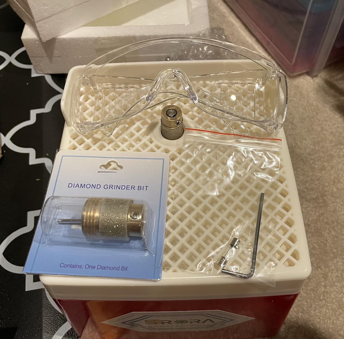 SRORA Stained Glass Grinder, 4200 RPM 65W Mini Wet Grinding Machine, 110V Corded Tool with 5/8-Inch and 1-Inch Diamond Grinder Bits, Splash Shield for Glass Art and DIY Crafts customer photo 2