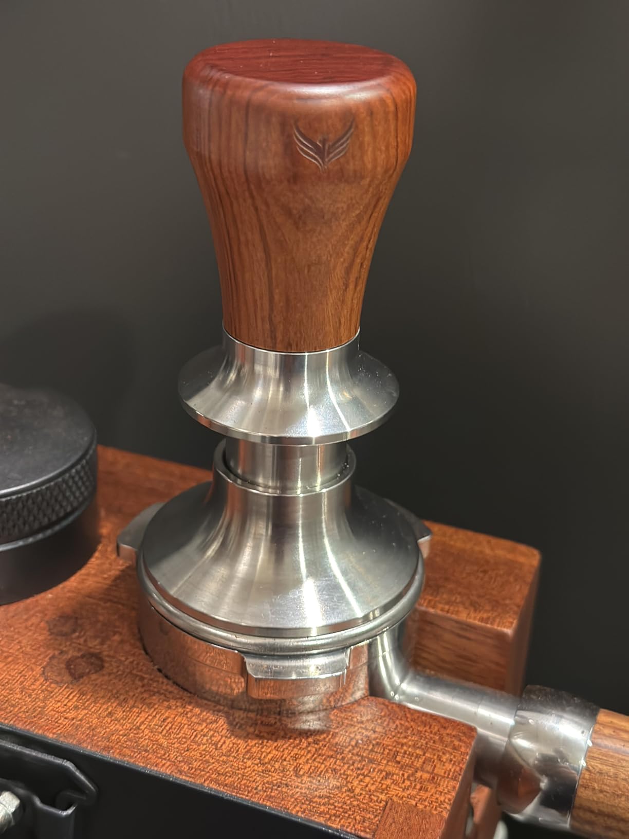 58mm Tamper For Espresso Machines Rosewood Self Leveling and Double Spring Loaded Design Calibrated Coffee Tamper With Gift Box customer photo 1