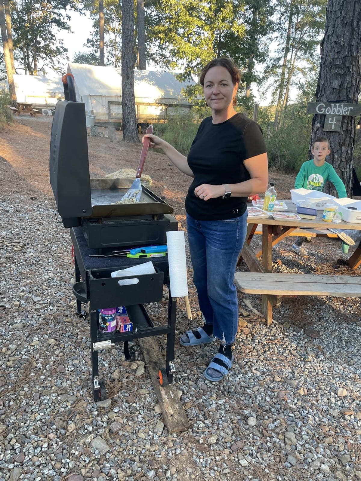 EUTRKei Grill Table for Blackstone Griddle, Portable Grill Cart with Caddy | Fit 17 or 22 Other Tabletop Griddle, Foldable Ninja Grill Stand & Blackstone Griddle Stand for Outdoor Tailgating-Camping customer photo 1
