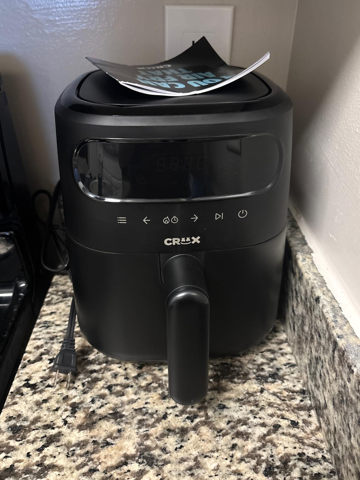 CRUX x Marshmello 3qt Digital Air Fryer with TurboCrisp Technology, Black customer photo 2