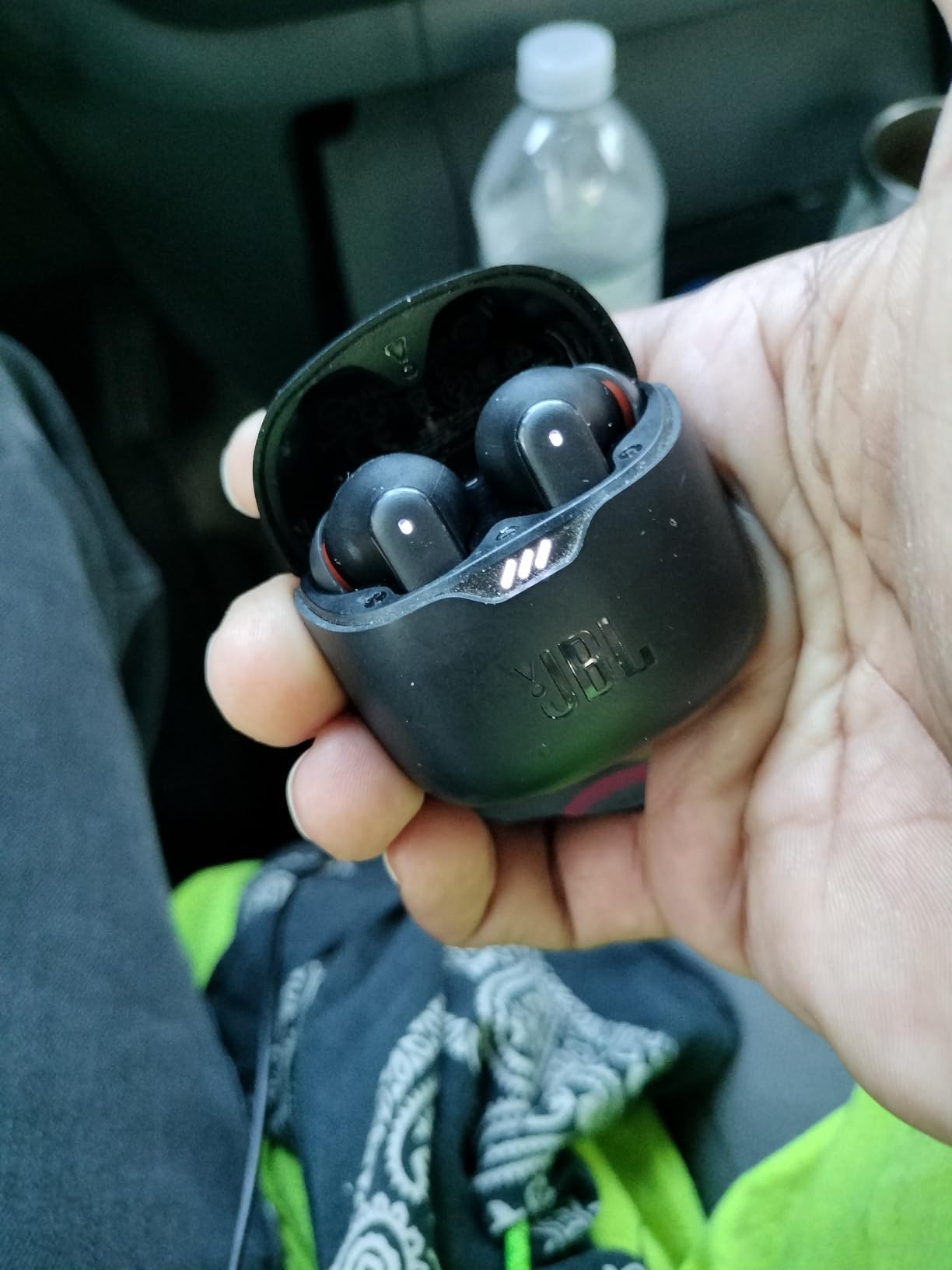 JBL Tune Flex - True Wireless Noise Cancelling Earbuds (Black), Small customer photo 2