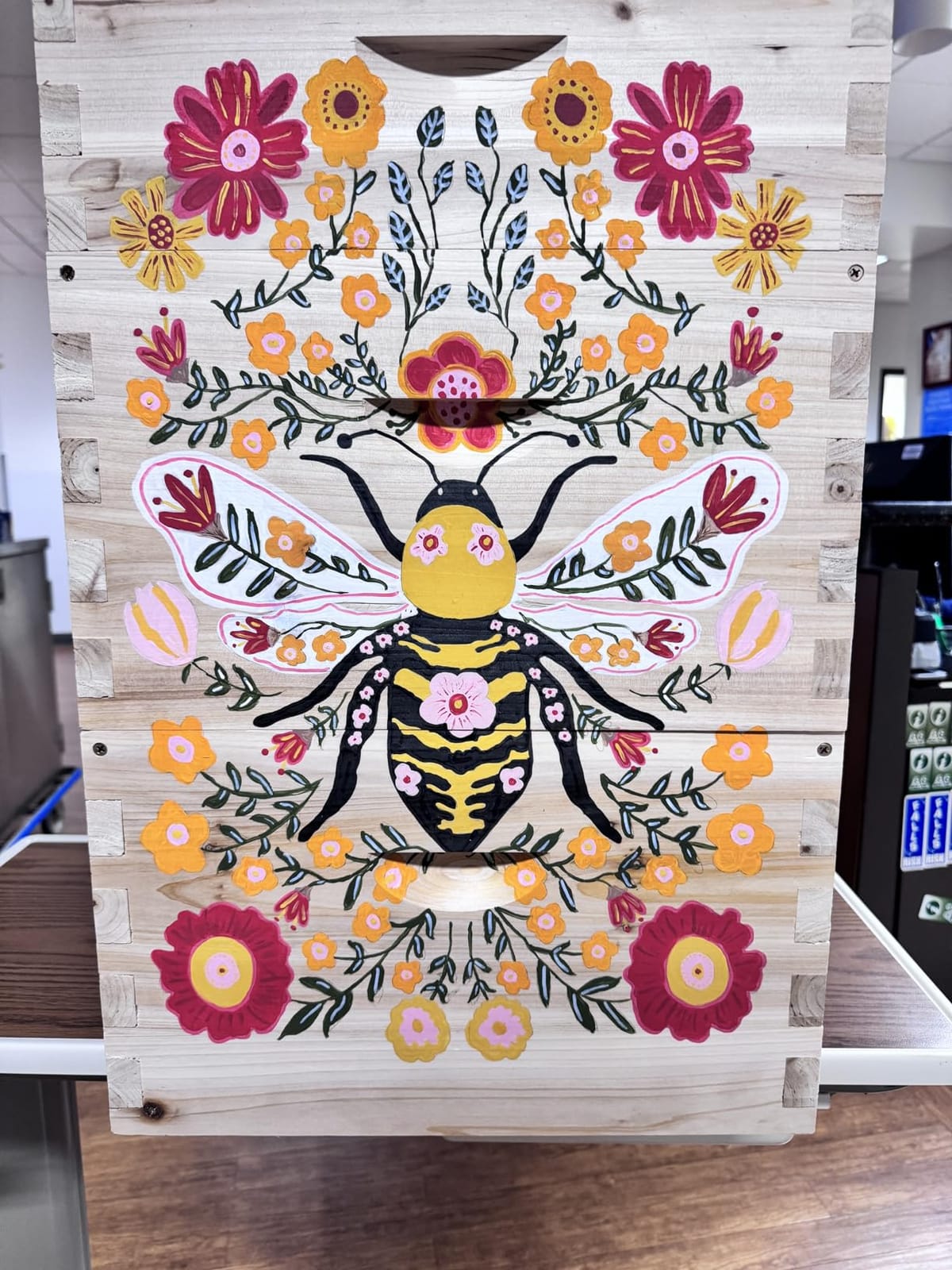 BeeCastle 10-Frame Complete Bee Hives and Supplies Starter Kit,Beehives for Beginners with Beehive Frames and Waxed Foundations (2 Deep Bee Boxes & 1 Medium Super Bee Box) customer photo 2