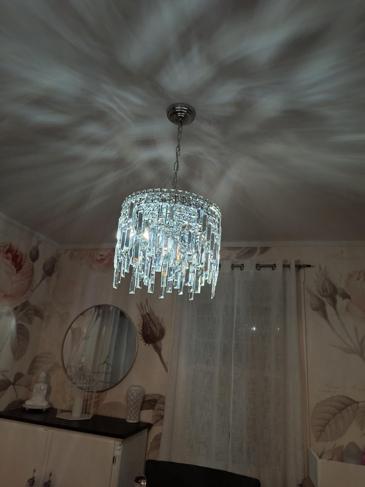 A AXILIXI Crystal Chandelier, 24