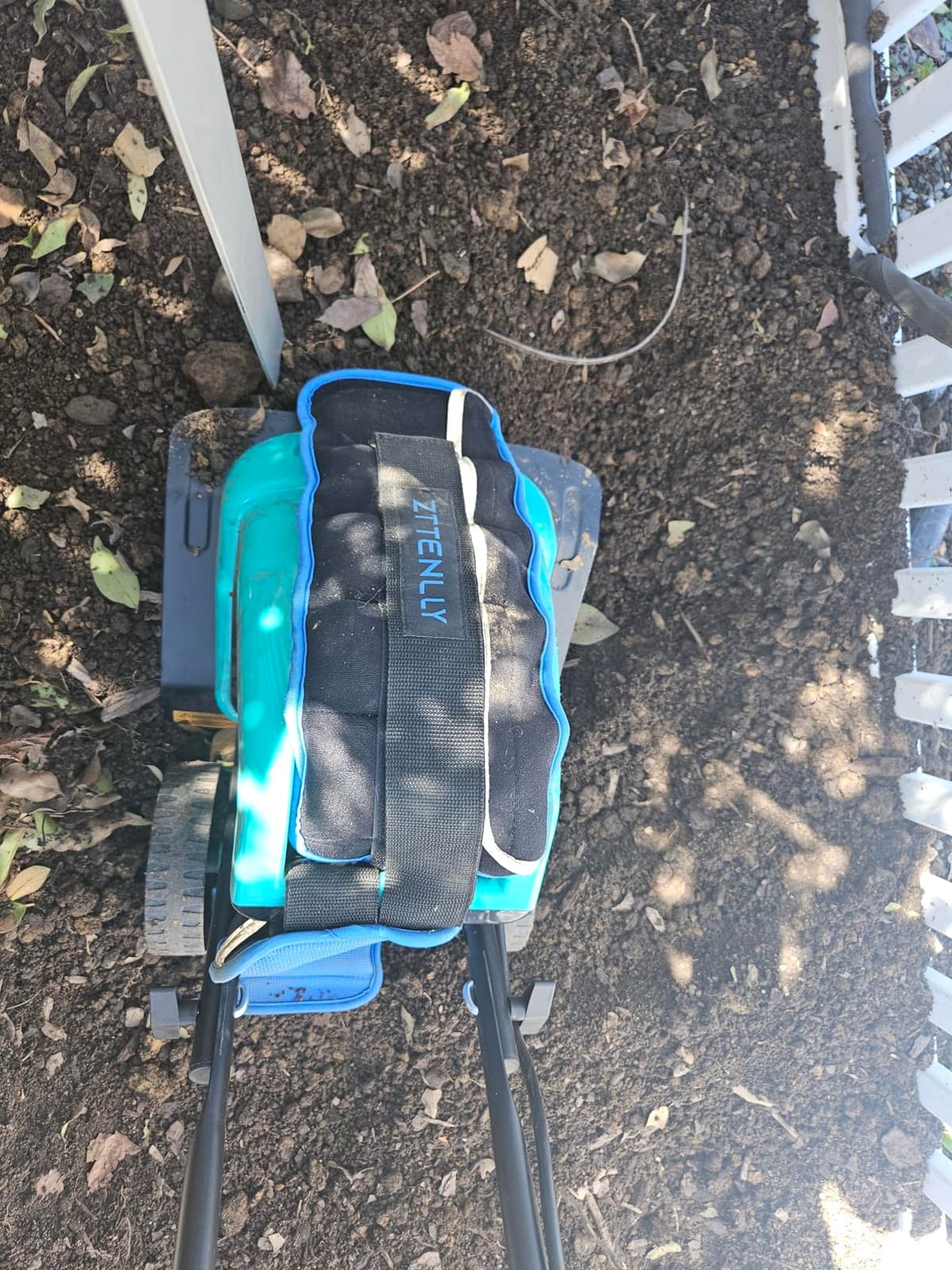 IncwBo 12'' 10.5AMP Corded Electric Garden Roto Tiller Cultivator Powerful | Electric front tine tiller lightweight, Metal baffle, Overload protected, Tills hard clay soil smooth, Easy (dis)assemble customer photo 1