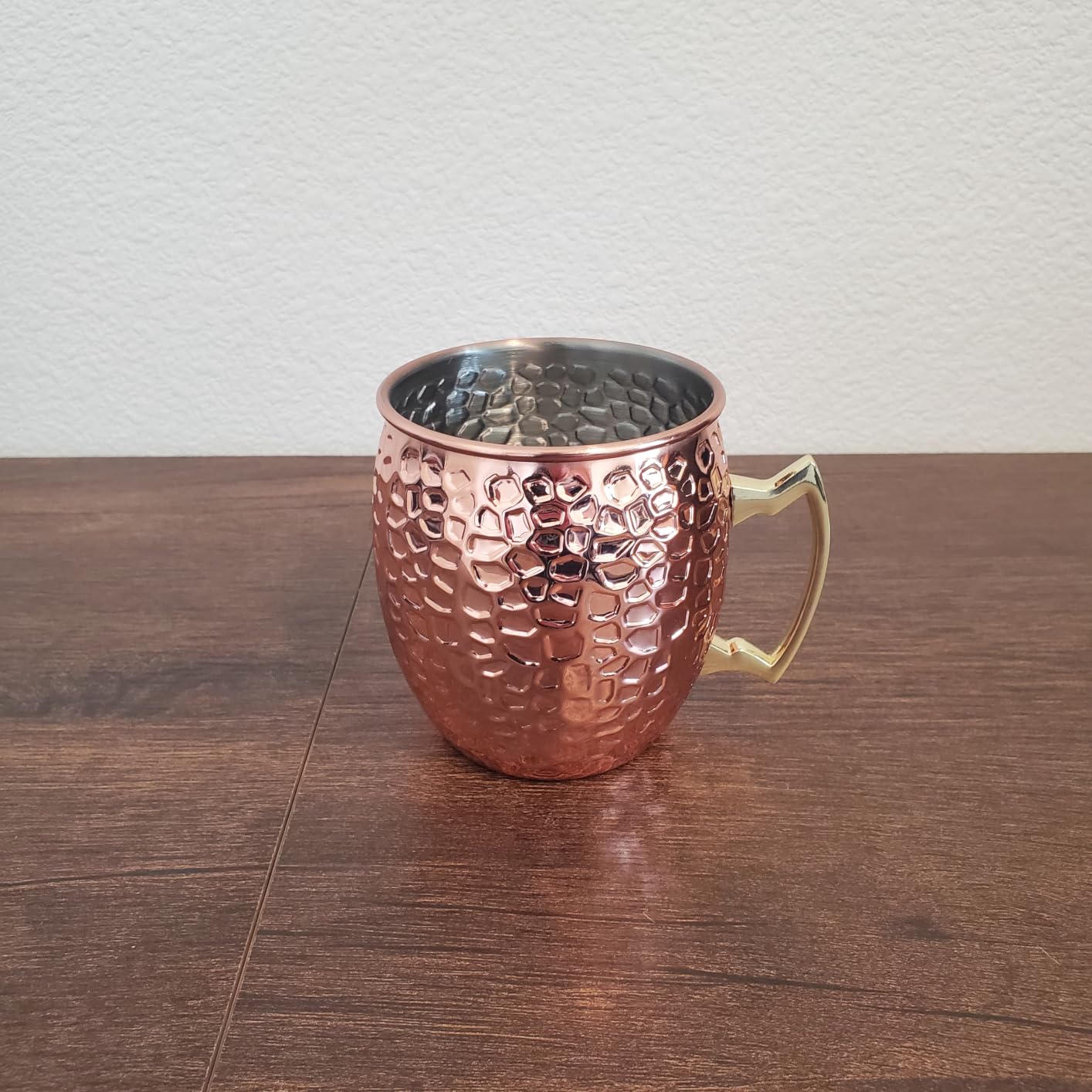 Amrules 4 Pcs 16oz Moscow Mule Mugs Hammered with Angled Handle, Copper | 304 Stainless Steel Lining, Delicate Hammered Finish, Firm Handle, for Cold Drinks, Cocktails, Wine, Beer, Bars & Parties customer photo 1