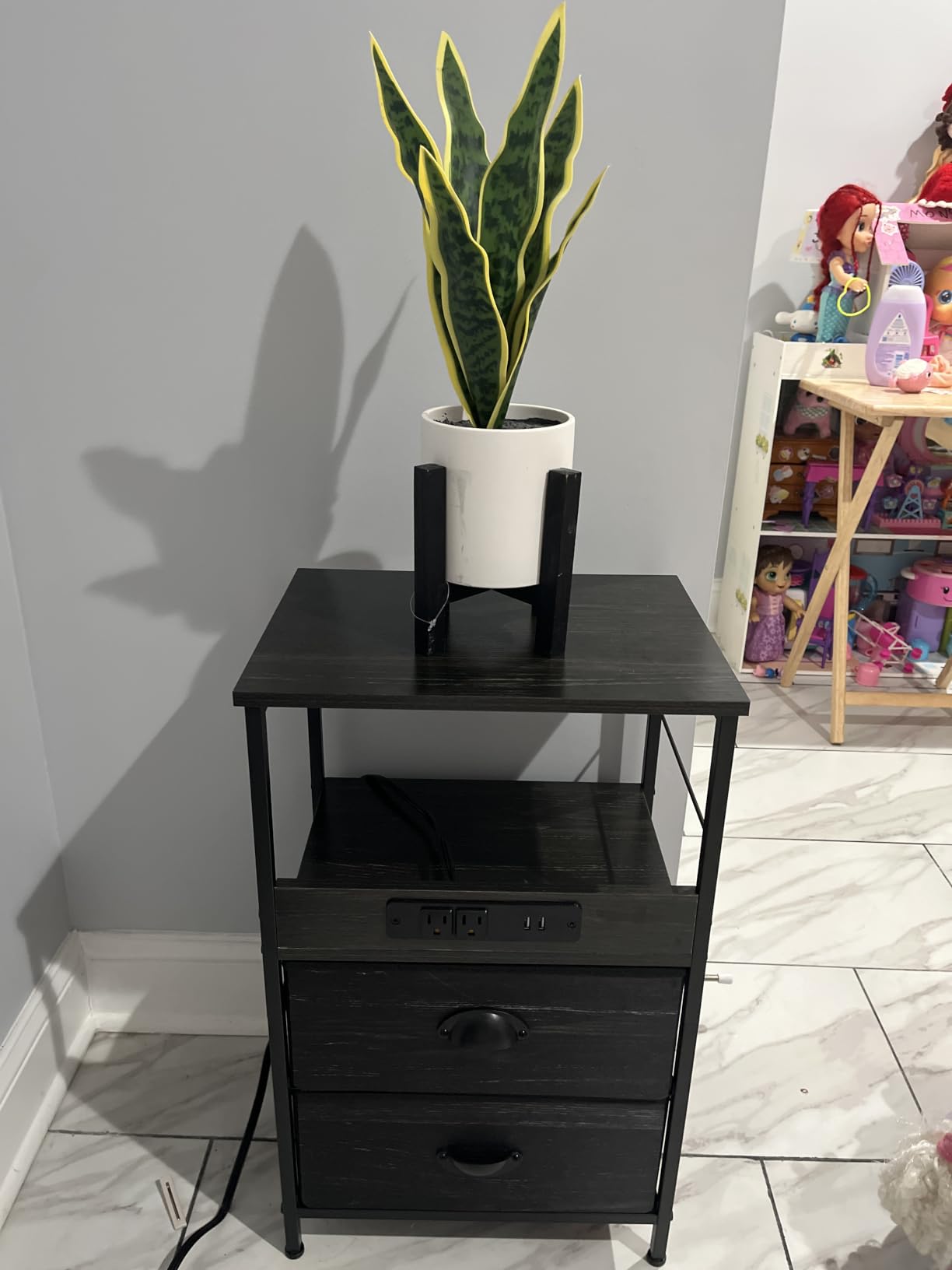 Furologee End Table with Charging Station, Nightstand with Fabric Drawers, Side Tables with USB Ports & Outlets, Night Stand with Storage Shelf & Hooks, for Living Room/Bedroom, White customer photo 2
