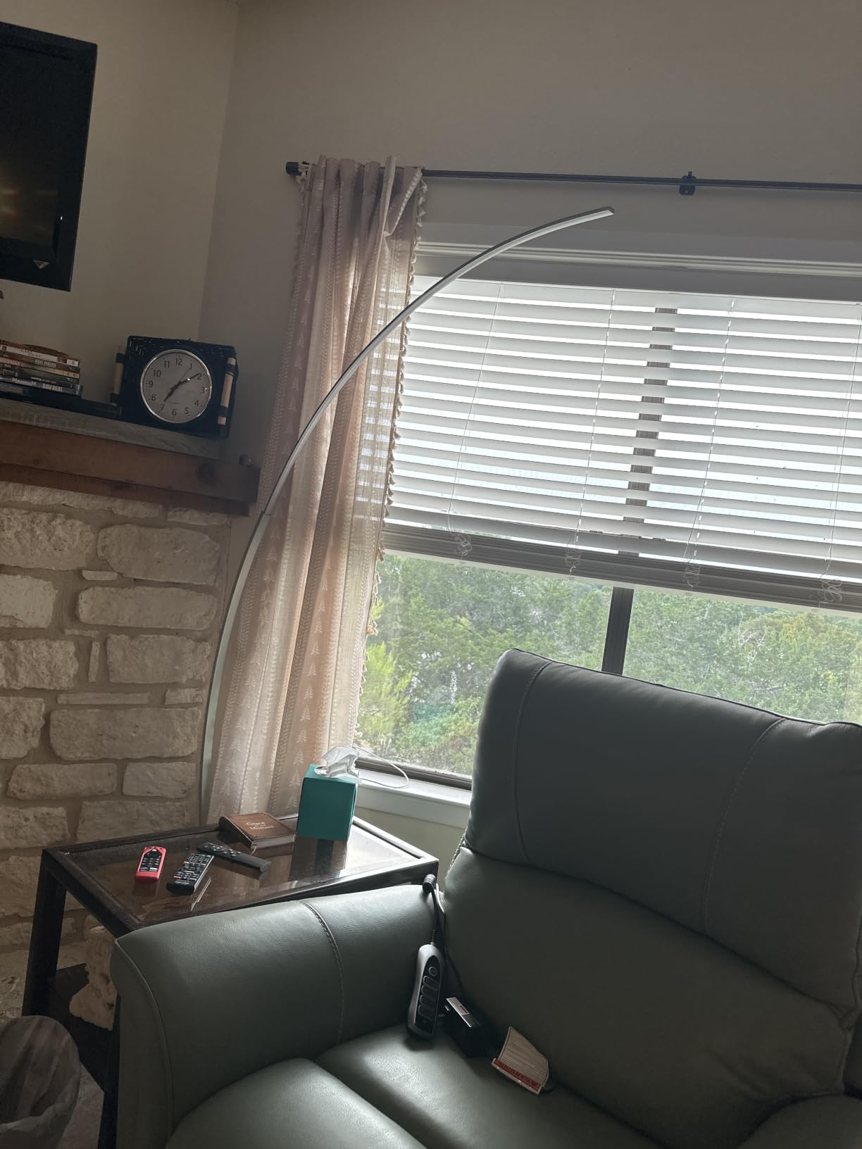Dimmable LED Lamps for Living Room with 3 Color Temperatures, Ultra Bright 2000LM Arc Floor Lamps, Modern Standing Tall Lamp with Remote Control Reading Floor Lamp for Bedroom Office Classroom customer photo 2