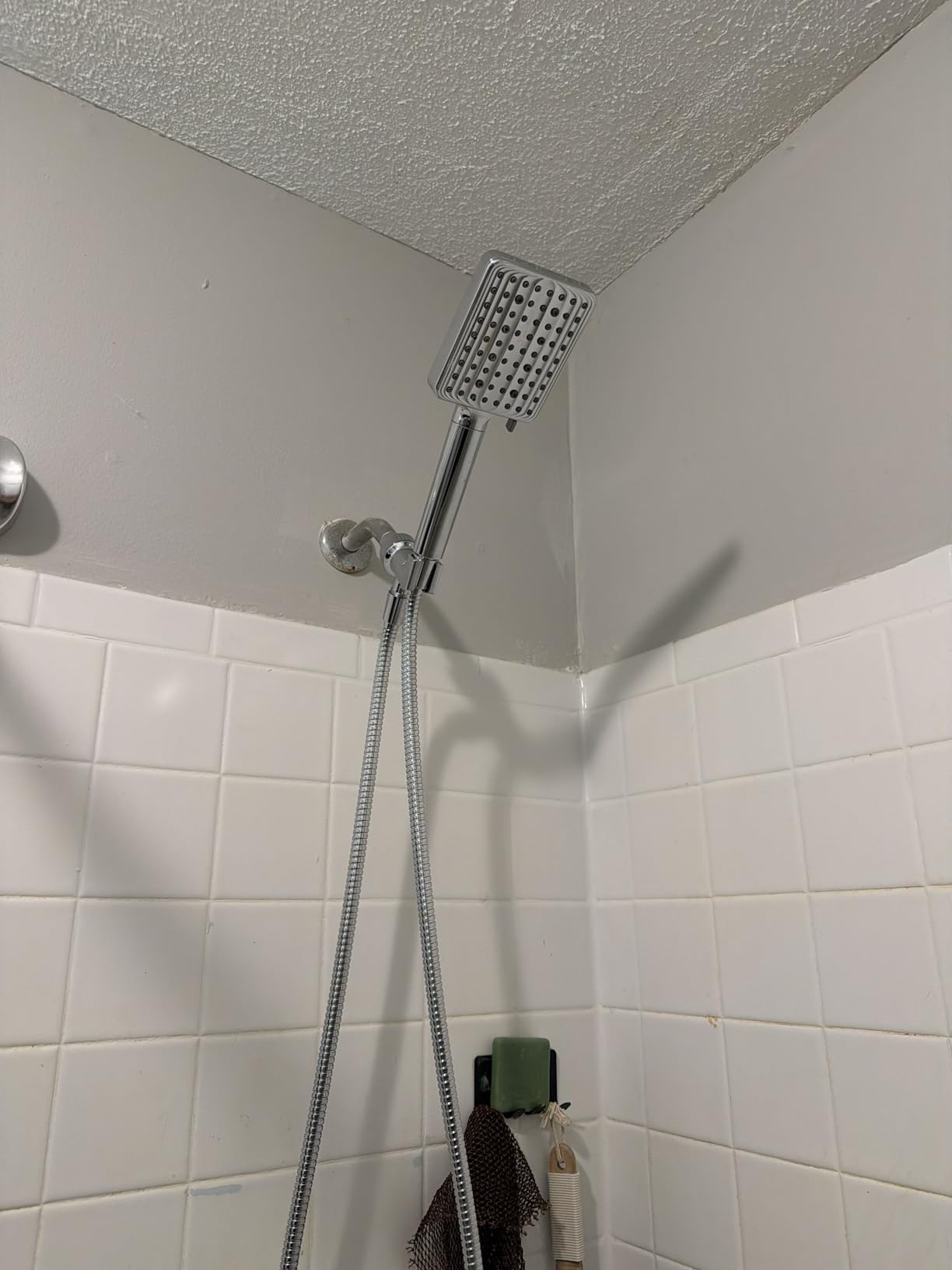 MakeFit Filtered Shower Head Black - 6 Modes High Pressure Handheld Shower Head with Filter Mineral Beads, Detachable Handheld Showerhead Set with Stainless Steel Hose and Shower Arm Bracket customer photo 2