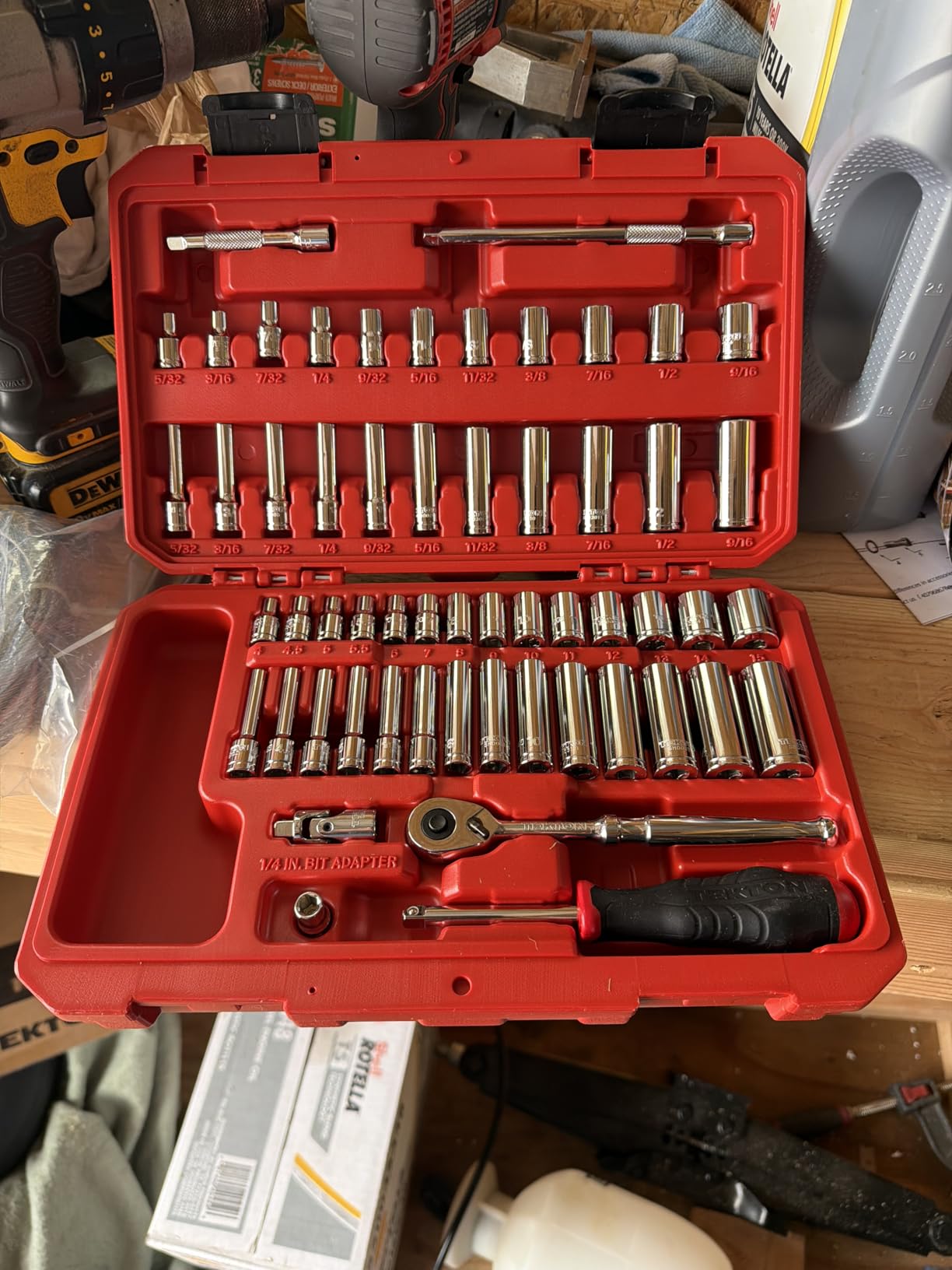 TEKTON 1/4 Inch Drive 6-Point Socket and Ratchet Set with Case, 56-Piece (5/32-9/16 in., 4-15 mm) | SKT05303 customer photo 1