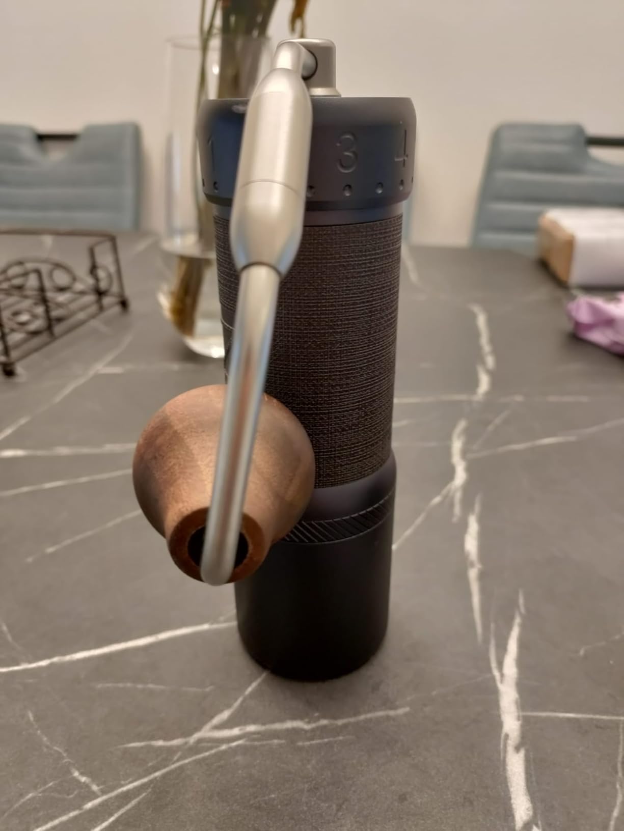 1Zpresso J-Ultra Manual Coffee Grinder Iron Gray, Conical Burr, Foldable Handle, Magnet Catch Cup Capacity 40g, Numerical Adjustable Finely Setting, Faster Grinding Efficiency Ideal for Espresso customer photo 1