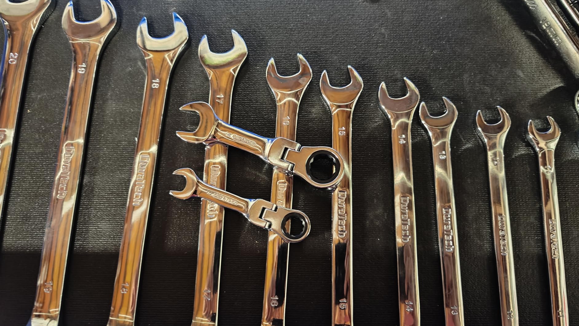 DURATECH Stubby Flex-head Ratcheting Wrench Set, Metric, 12-piece | 8mm-19mm, CR-V Steel, Corrosion Resistance, 72-Tooth, 5 degree swing arc, 180 degree Flexible, for Narrow Spaces, with Pouch customer photo 2
