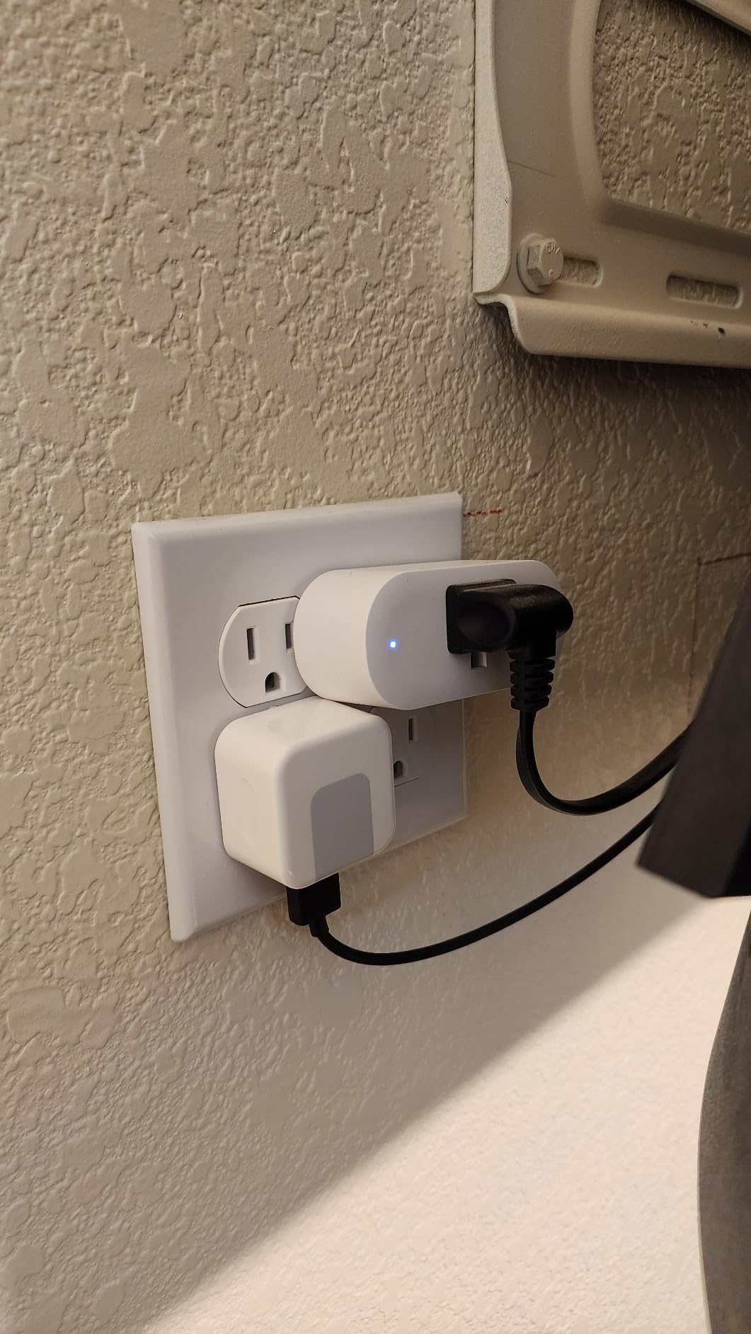 Emporia Energy Monitoring Smart Plug, WiFi Smart Outlet Plug Works with Alexa and Google Home - 15a WiFi Outlet with Timer, Mobile App, Home Energy Monitor, Scheduling - 2.4ghz WiFi Only (4 Pack) customer photo 1