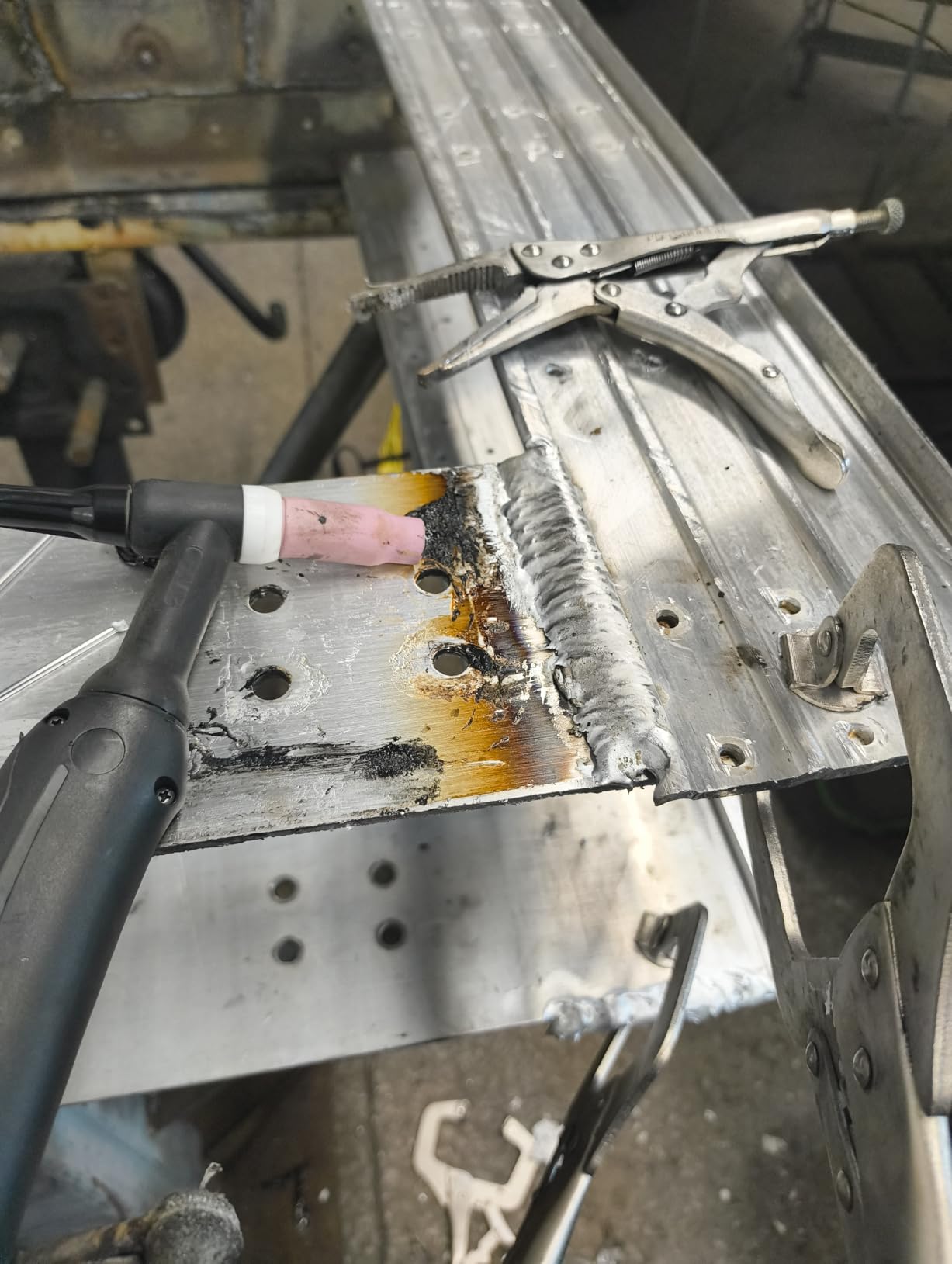 Sunstac 250A Aluminum TIG Welder with Pulse ACDC Foot Pedal Control | DC TIG/AC TIG/Pulse TIG/SPOT TIG/Stick 5 in 1 welder, 110V/220V Dual Voltage, LCD parameter display customer photo 2