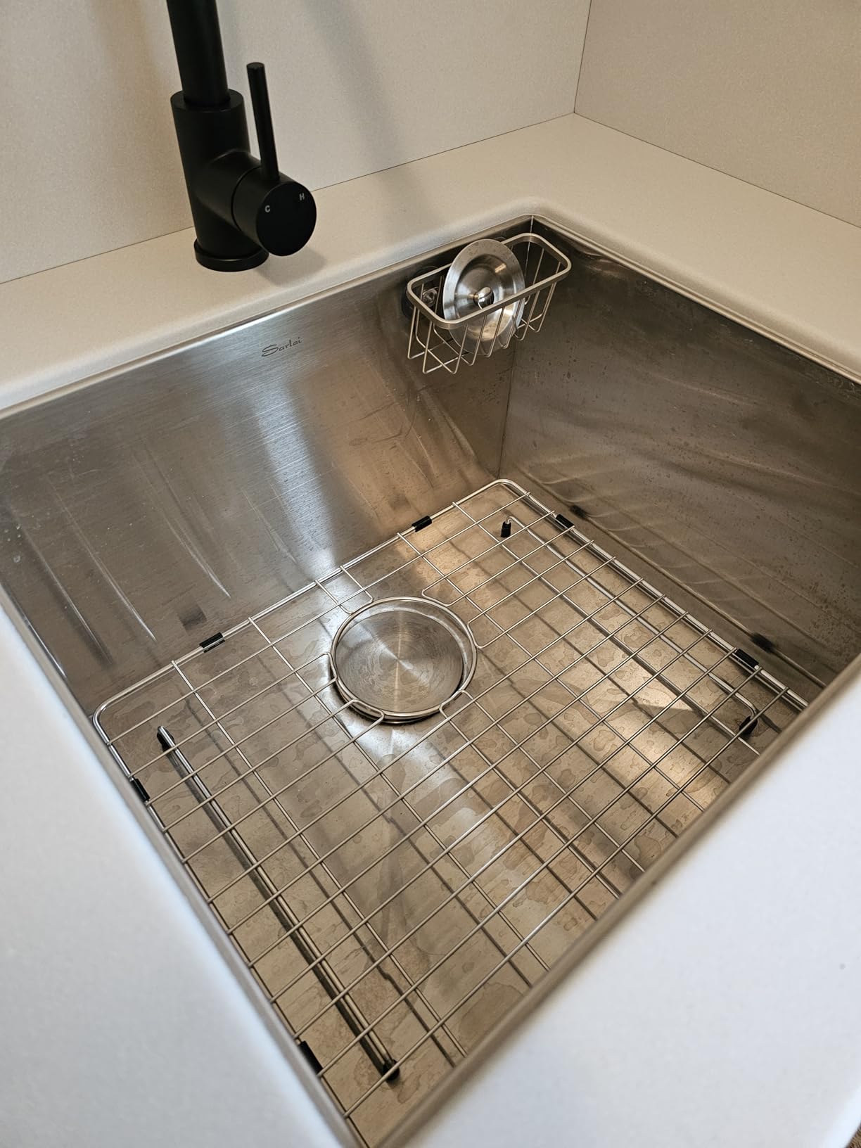 Sarlai Outdoor Sink, 15x17 Inch Undermount Kitchen Sink Workstation with Foldable Faucet Bar Prep Single Bowl Kitchen Sinks 16 Gauge Stainless Steel Sinks with Cover, BBQ Sink Outside customer photo 1