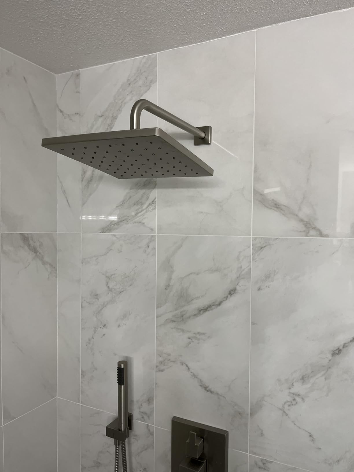 Delta Modern 14 Series Square Rain Shower System Faucet Set, Rainfall Brushed Nickel Shower Head and Handle Set, Valve Trim Kit, 10 Inch, Spotshield Stainless 342701-SP customer photo 2
