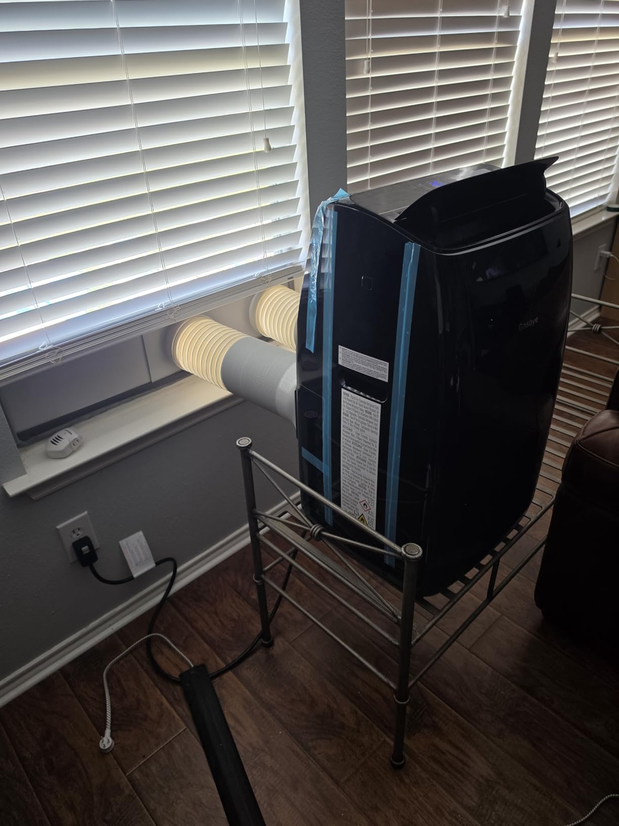 Gasbye Dual Hose Portable Air Conditioner, [2026 Upgraded] Full DC Inverter Compressor, Energy-Saving 13.6 CEER, Low Noise (45dB), Cools Room up to 500 Sq.Ft., Backlit Remote Control, 14,000BTU, Black customer photo 2