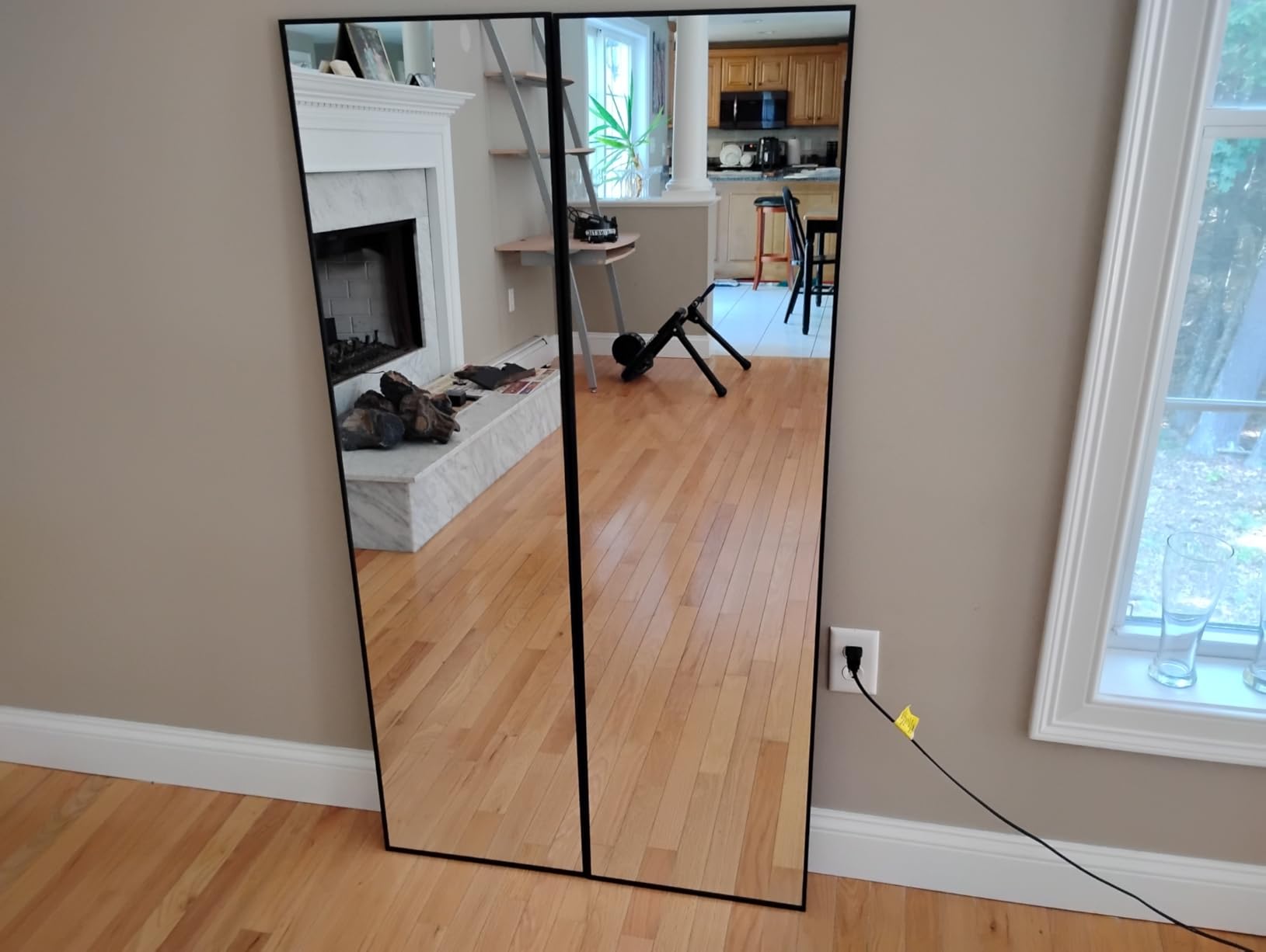 Delma Full Length Mirror with Stand, Black Floor Mirror customer photo 2