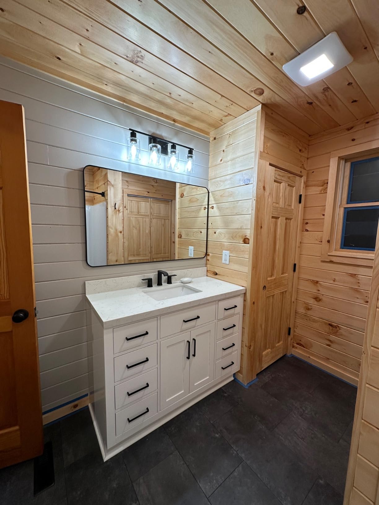 ARIEL Hepburn 48-inch Bathroom Vanity with Sink, Solid Wood, 1.5-inch Carrara White Quartz Countertop & Backsplash, Single Rectangular Porcelain Sink, 2 Soft Closing Doors, 9 Dovetail Drawers, White customer photo 2