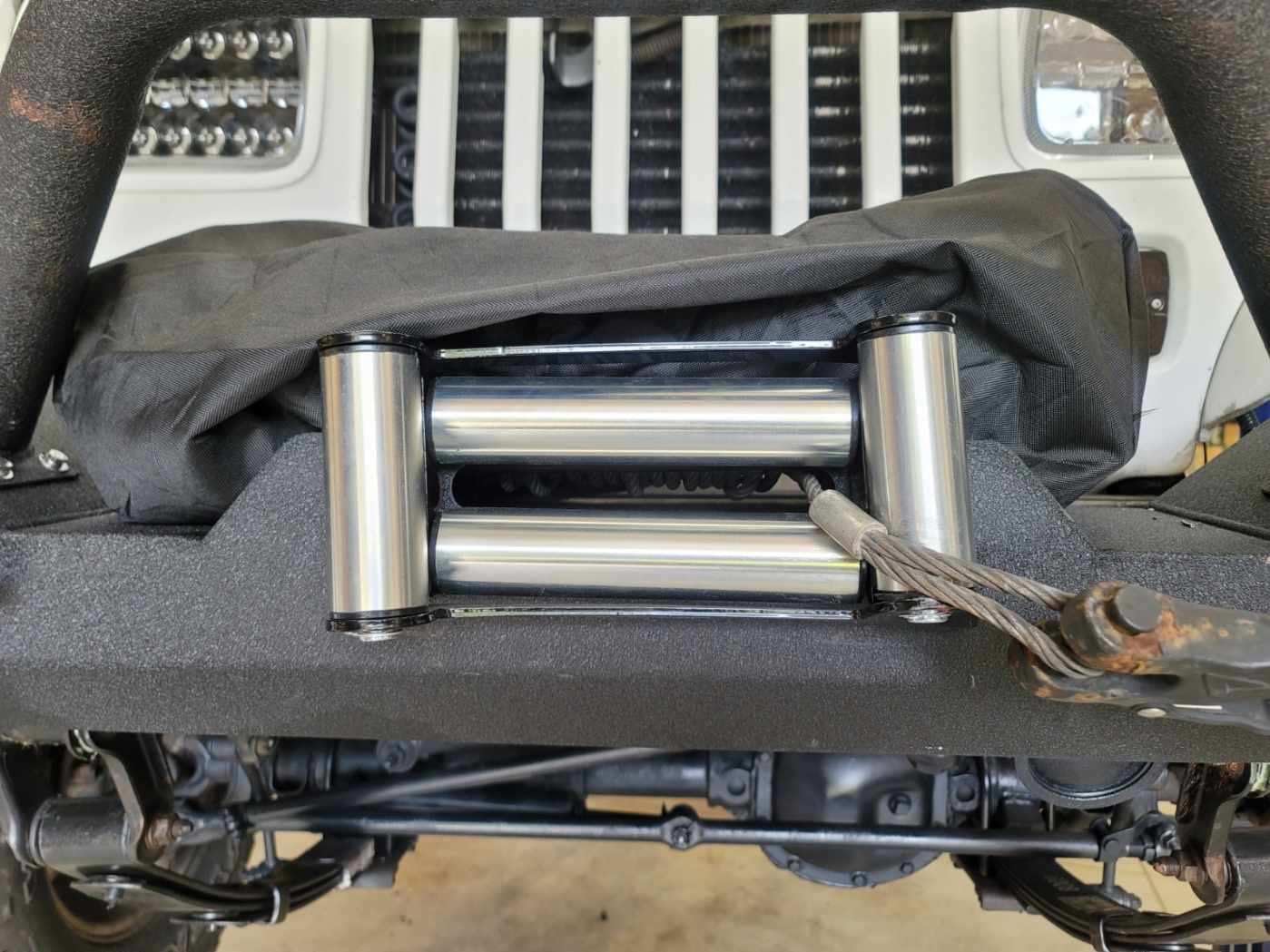 HLMOptimo 4-7/8 inch Winch Roller Fairlead 4 Way 4-7/8” Universal Mount Cable Guide Heavy Duty Nut Disassembly ATV UTV 2000-3500 LBS customer photo 1