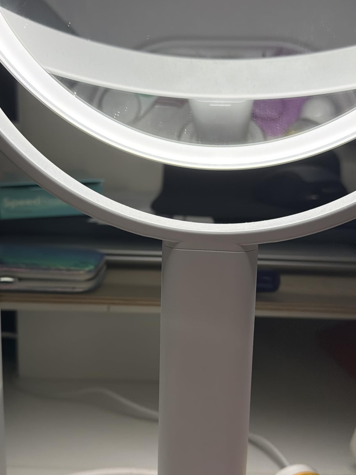 MIYADIVA Makeup Mirror with Lights, 20X Magnifying Mirror with Light and Touch Switch, Vanity Mirror with 3 Color Light and 80 LEDs, 2-Sided Lighted Magnified Mirror 8.8 Inches customer photo 1