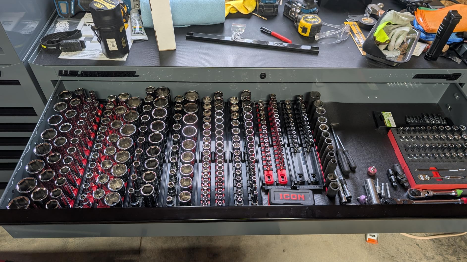 1/4, 3/8, 1/2 Inch Drive 6-Point Socket Set, 214-Piece | SHD99202 | (5/32 - 1-1/2 in., 4 - 38 mm), Shallow and Deep, Socket Rail customer photo 1